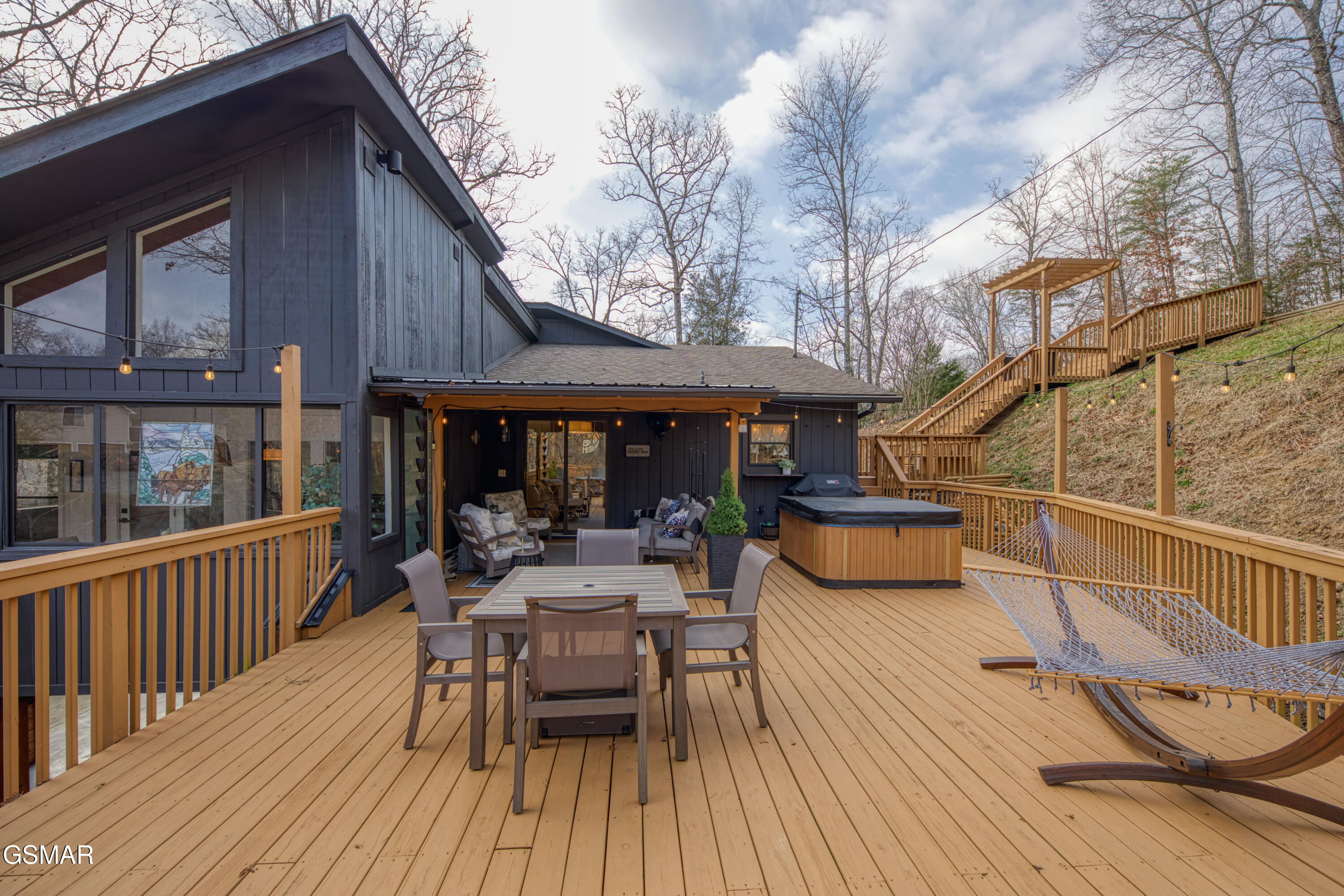 333 Enchanted Forest Lane Sevierville TN 37876