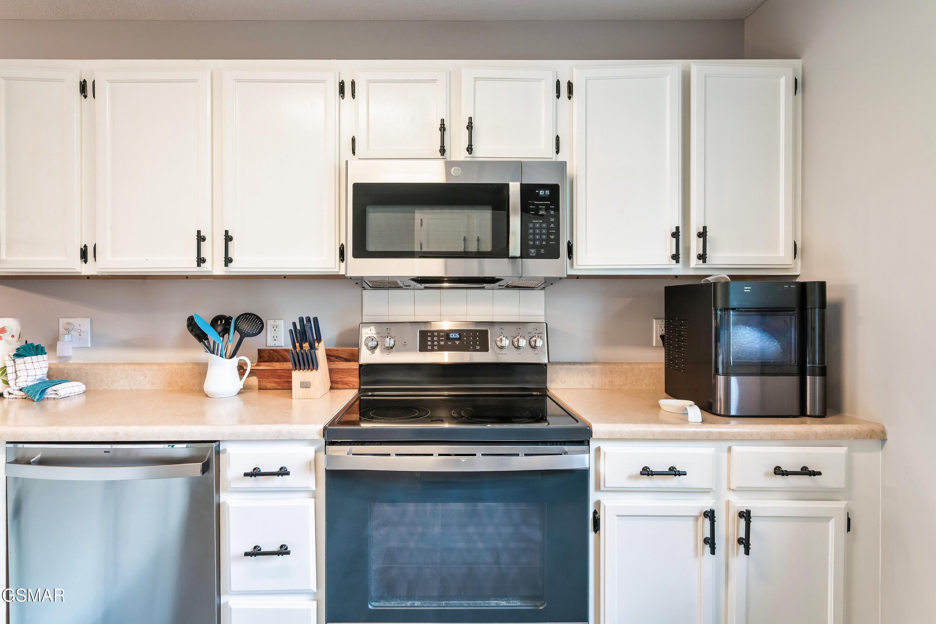 755 Plantation Drive Pigeon Forge TN 37863