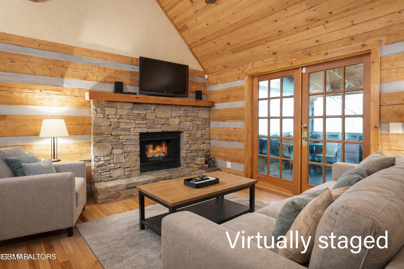 2345 Courtney Lane Sevierville TN 37876