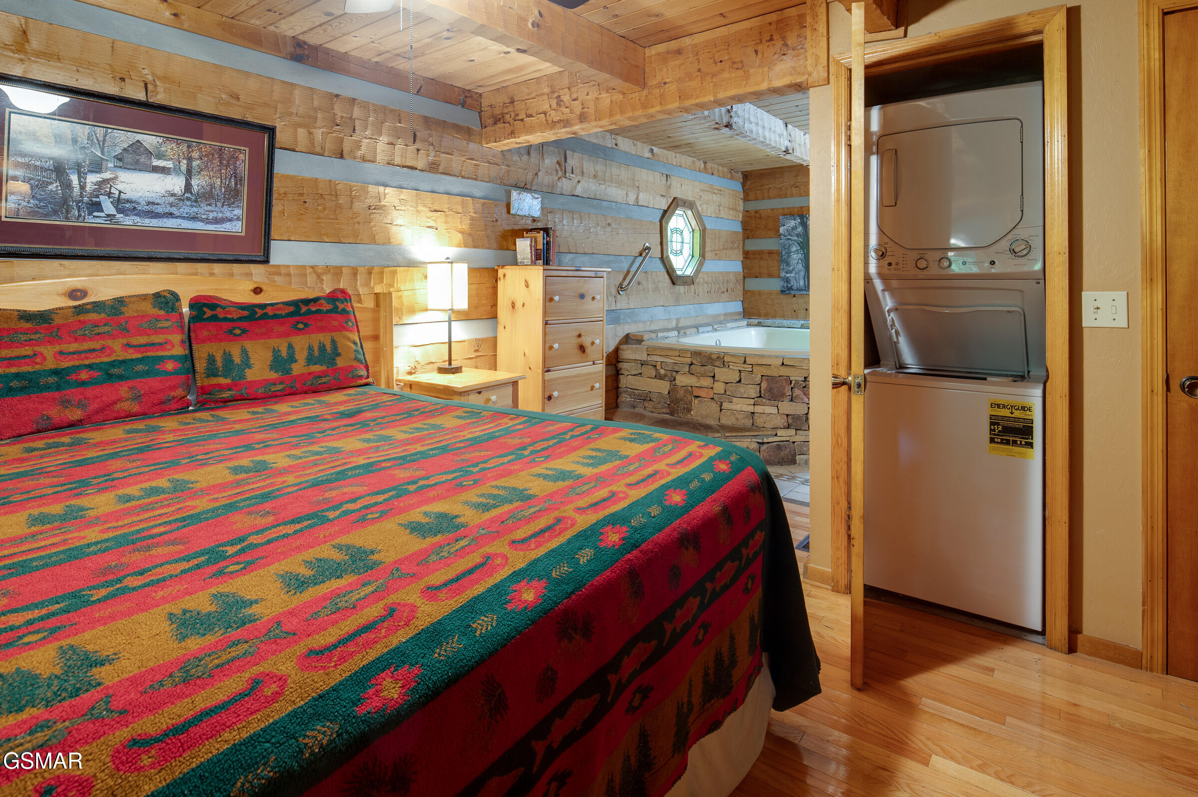 2345 Courtney Lane Sevierville TN 37876