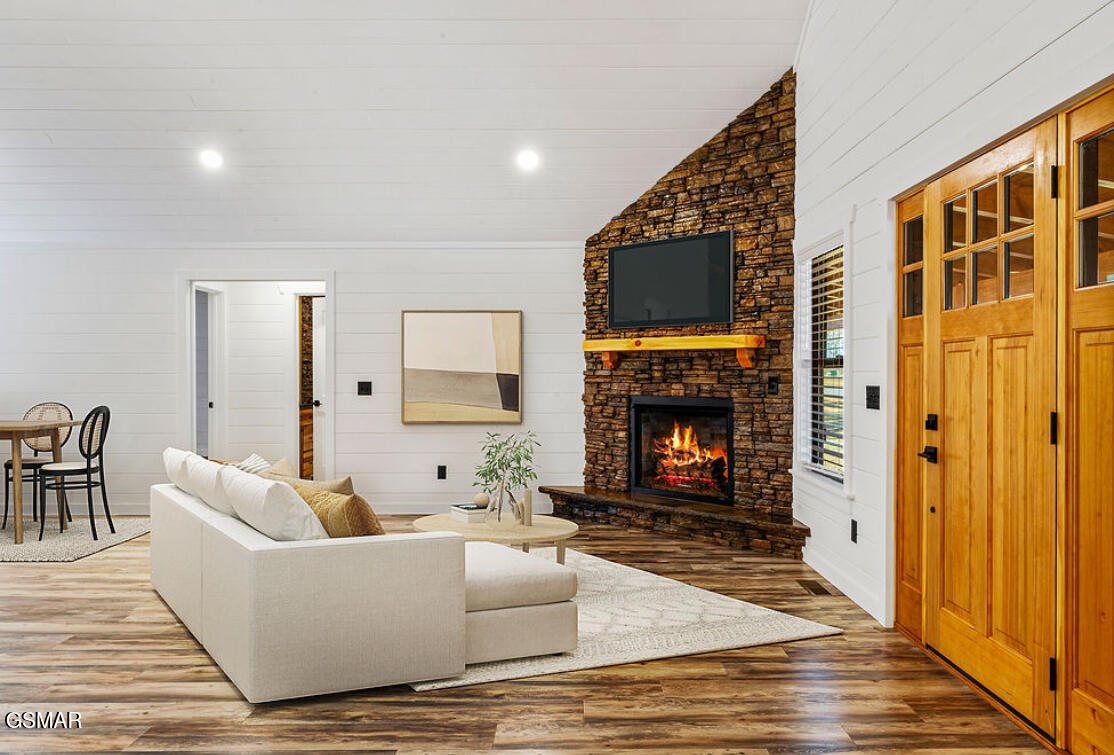 231 Sunset Boulevard White Pine TN 37890