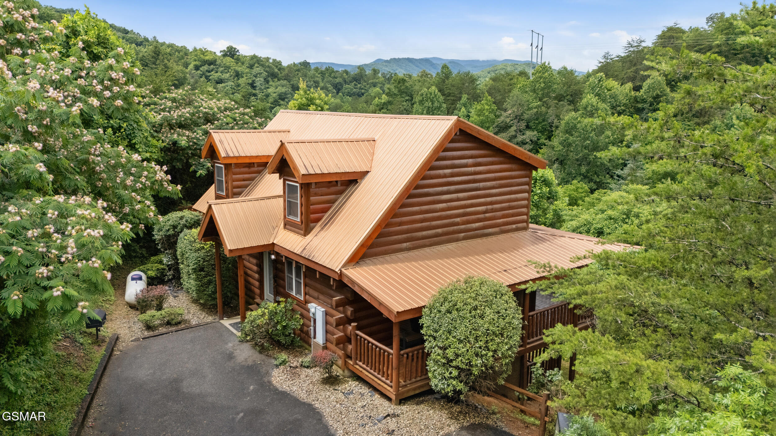 4420 Shangrila Way Sevierville TN 37876
