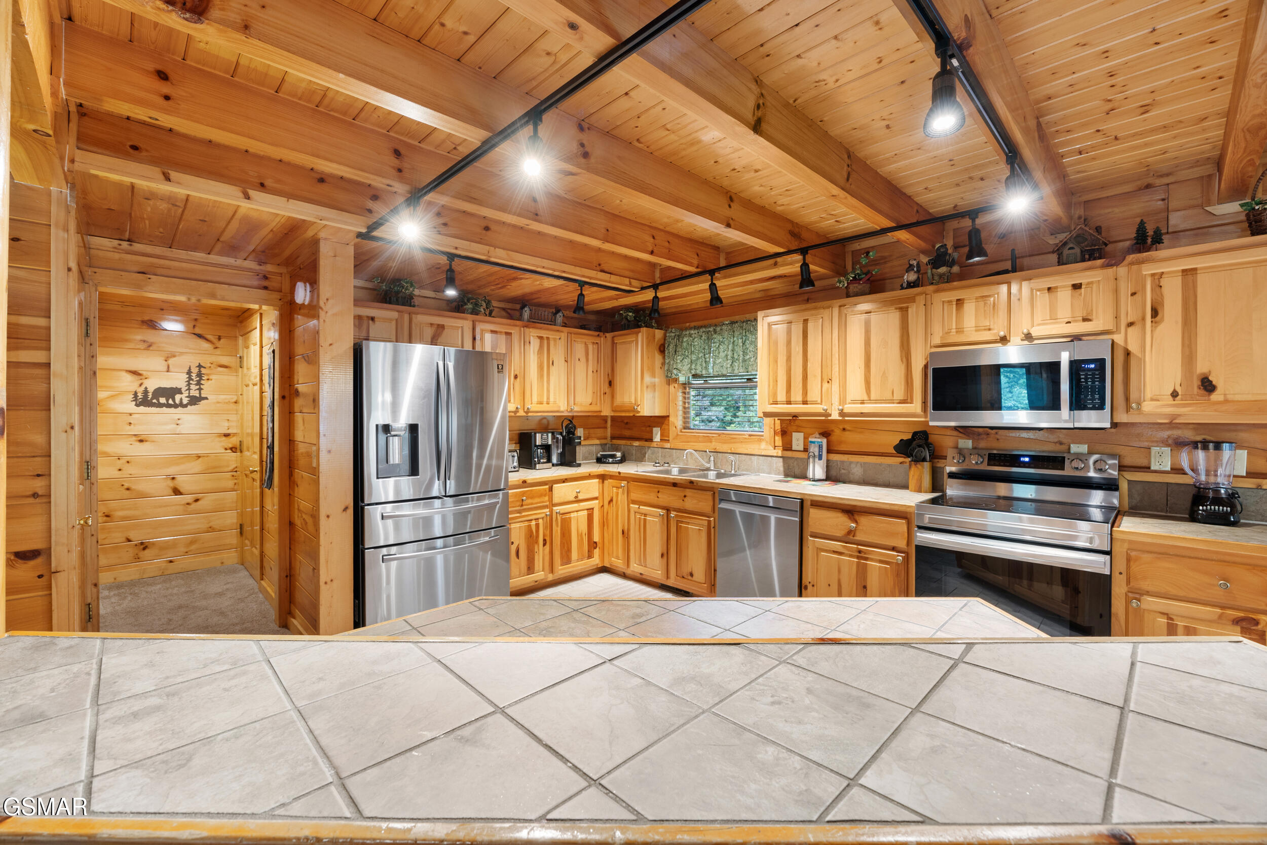 4420 Shangrila Way Sevierville TN 37876