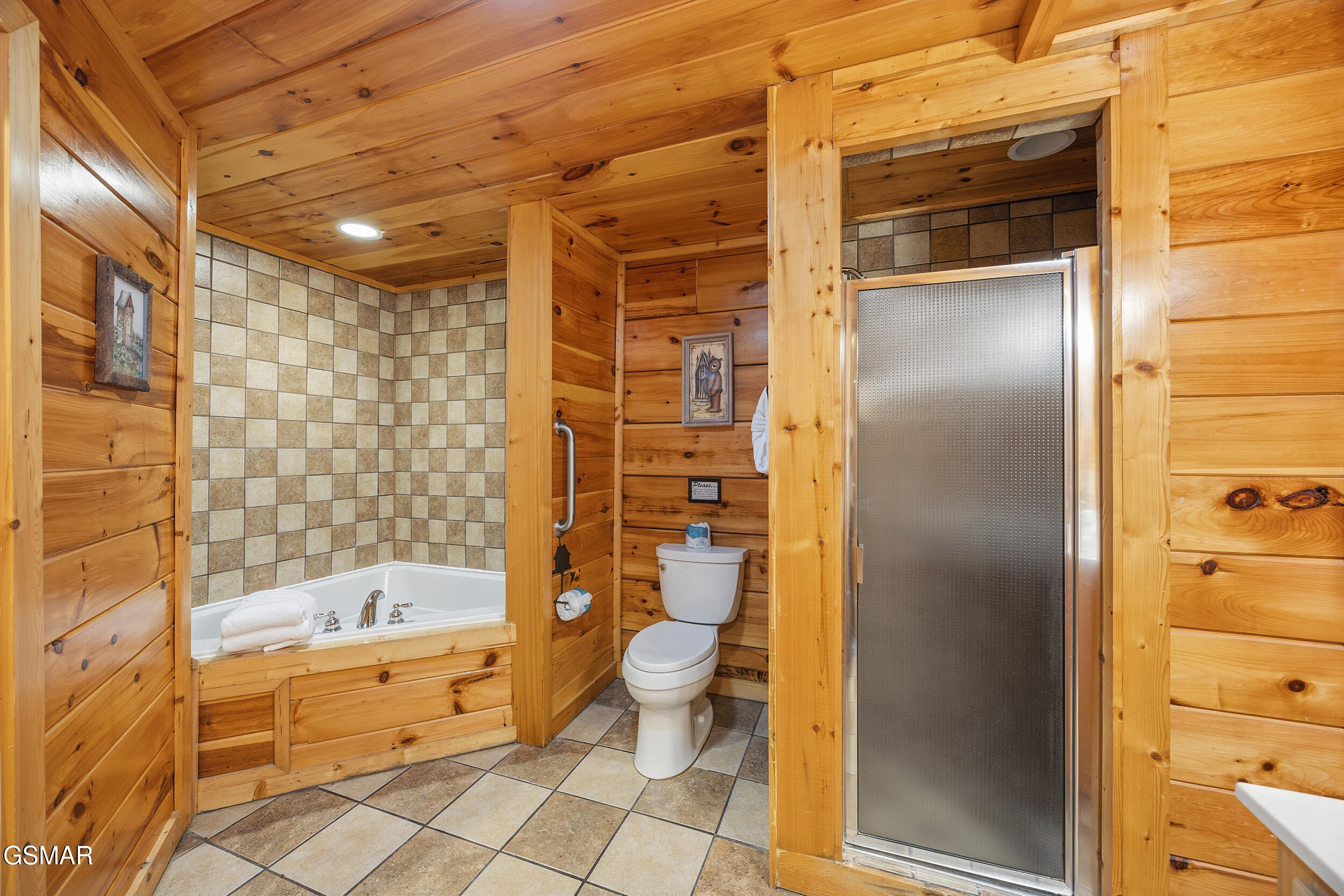 4420 Shangrila Way Sevierville TN 37876