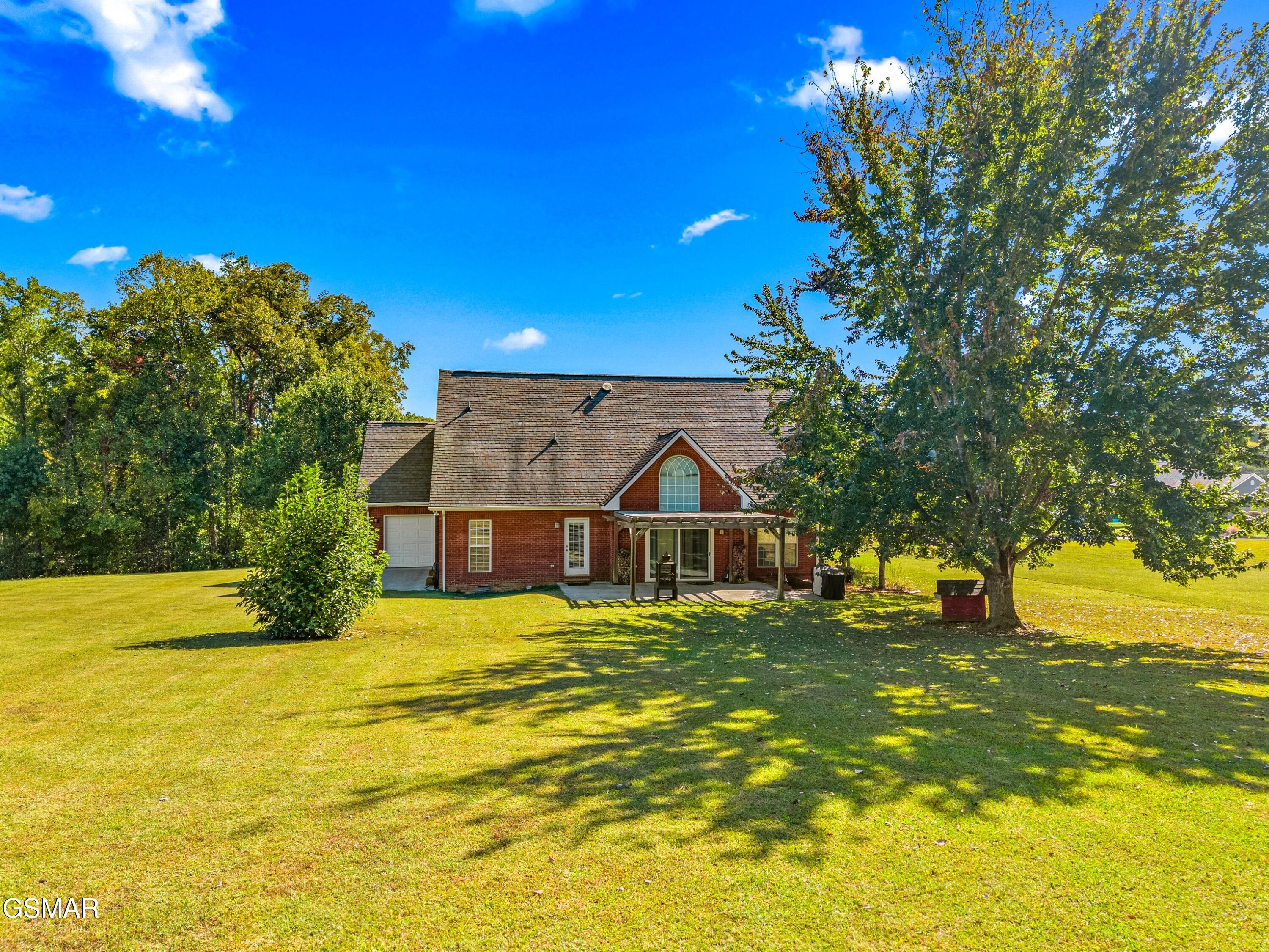 321 Back 9 Drive White Pine TN 37890