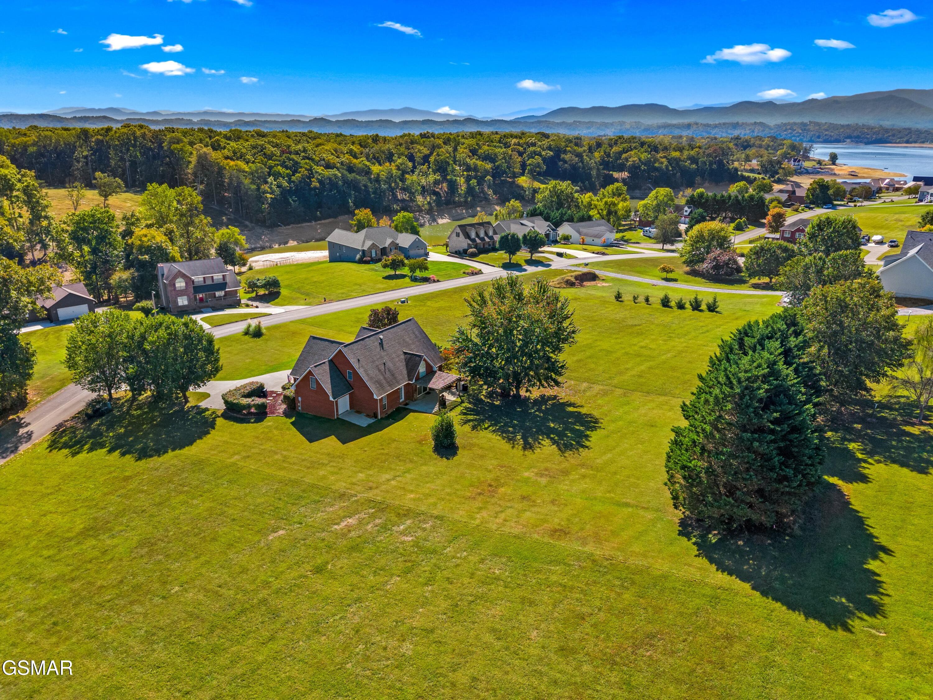 321 Back 9 Drive White Pine TN 37890