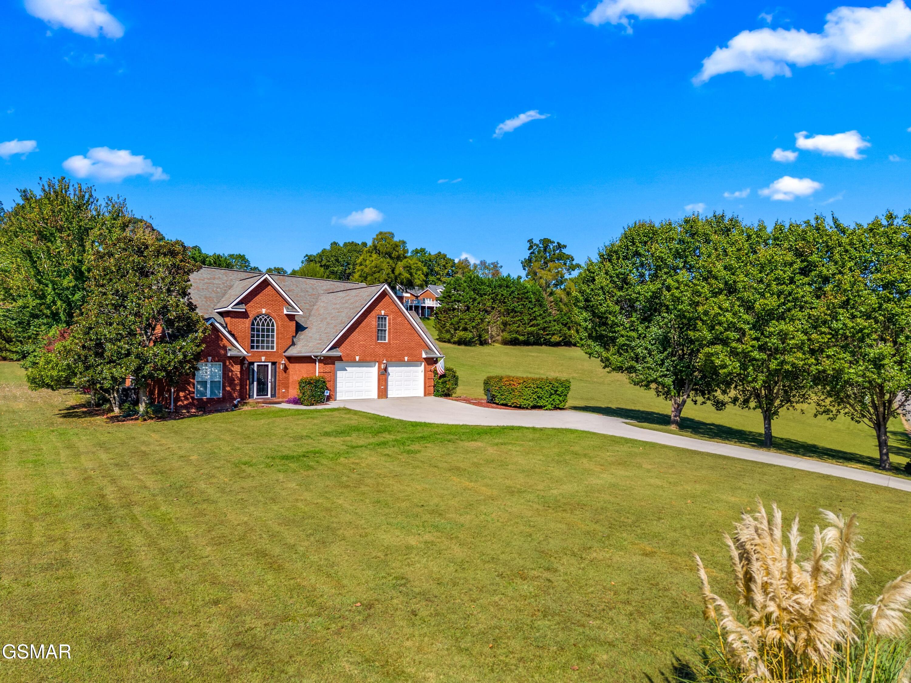 321 Back 9 Drive White Pine TN 37890