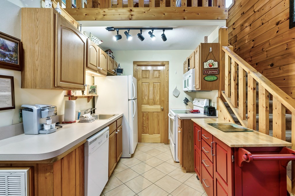 427 Big Bear Pigeon Forge TN 38763