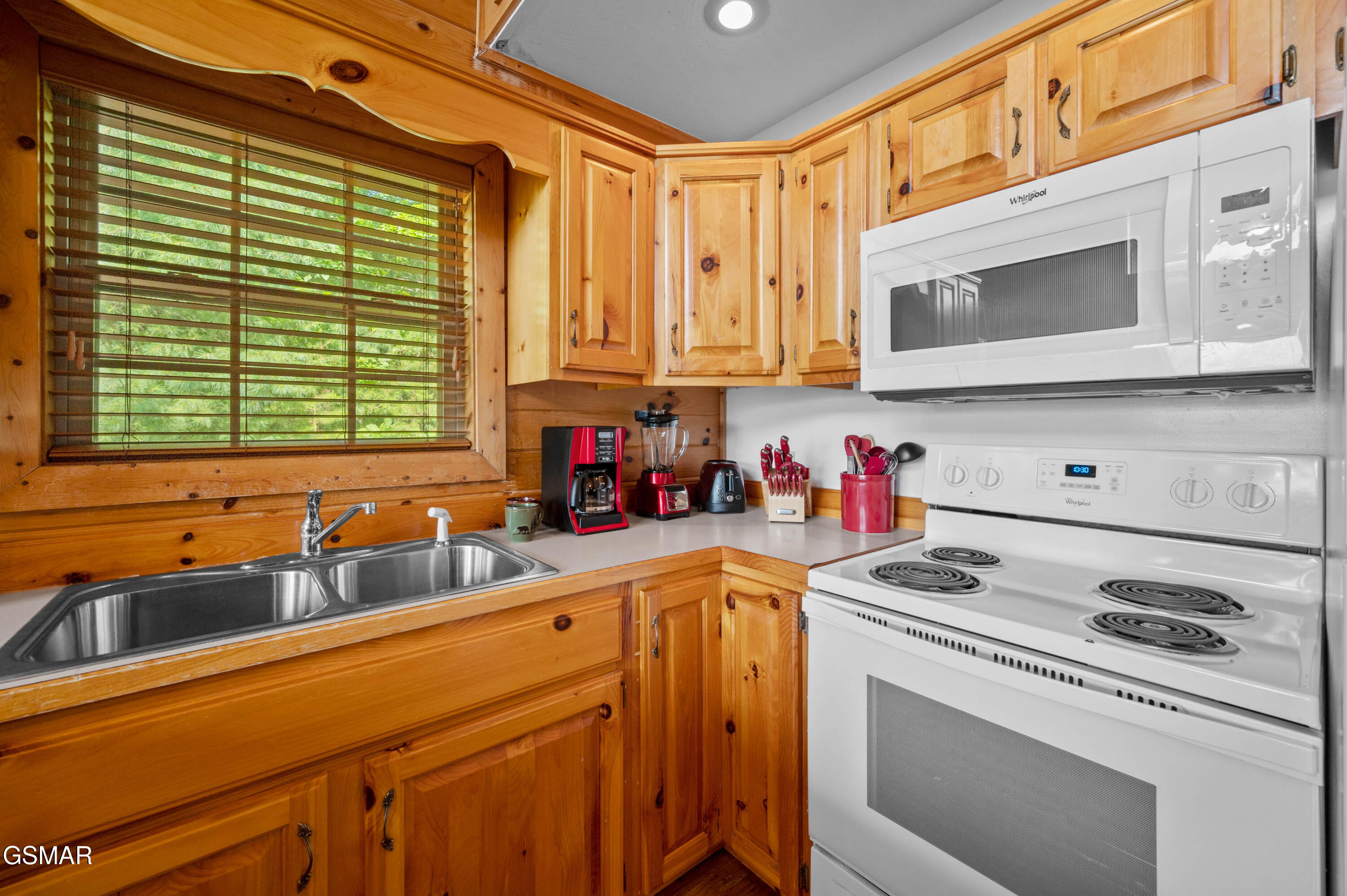 1876 Natures Lane Sevierville TN 37862