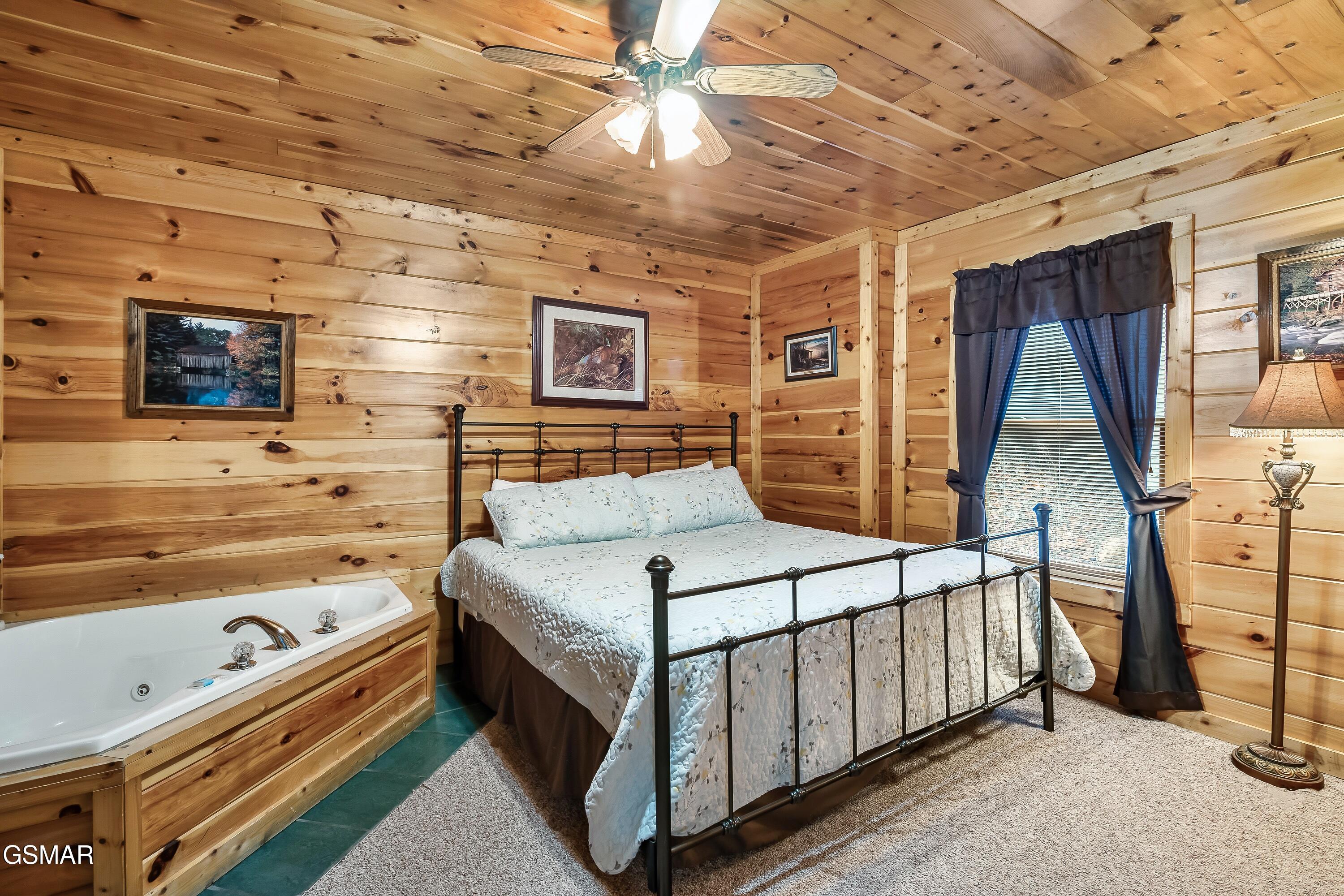 830 Black Bear Cub Way Sevierville TN 37862