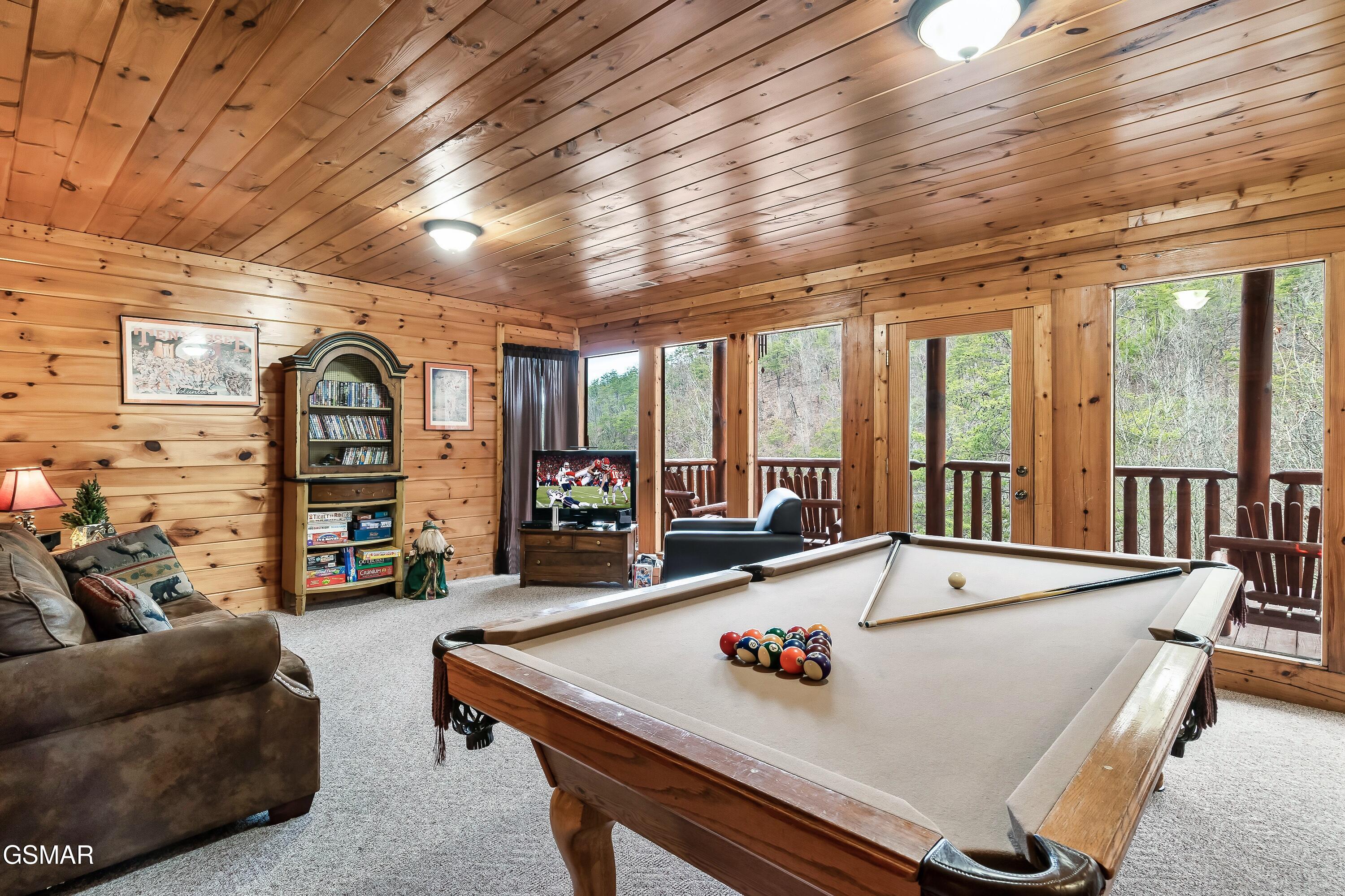 830 Black Bear Cub Way Sevierville TN 37862
