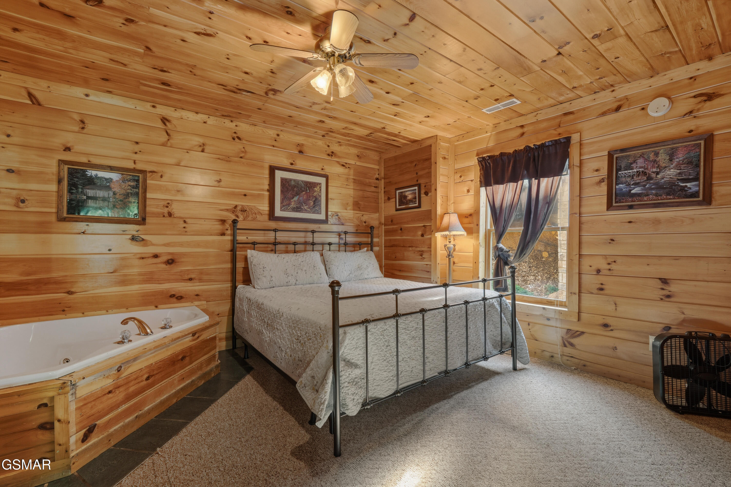830 Black Bear Cub Way Sevierville TN 37862