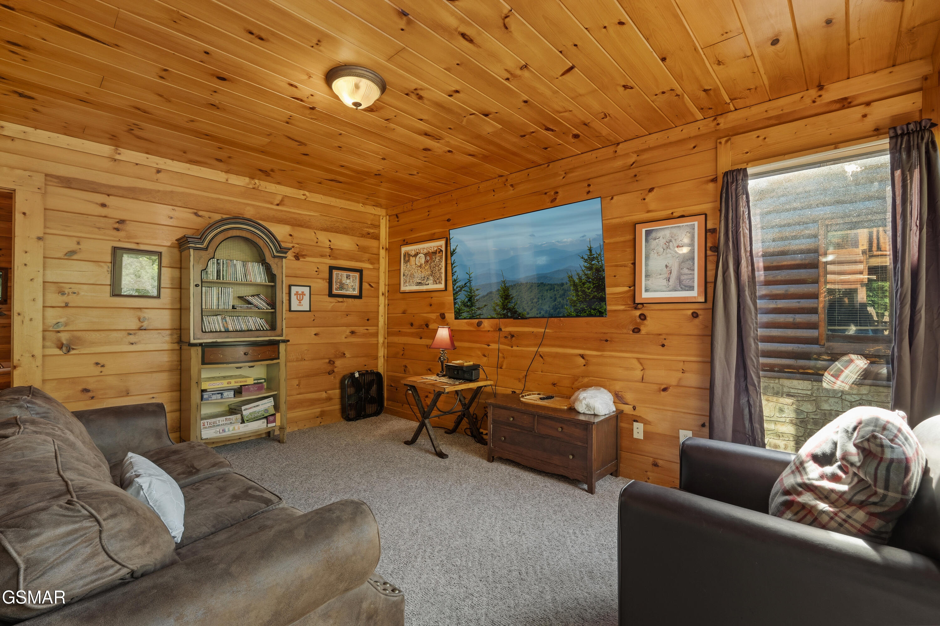 830 Black Bear Cub Way Sevierville TN 37862