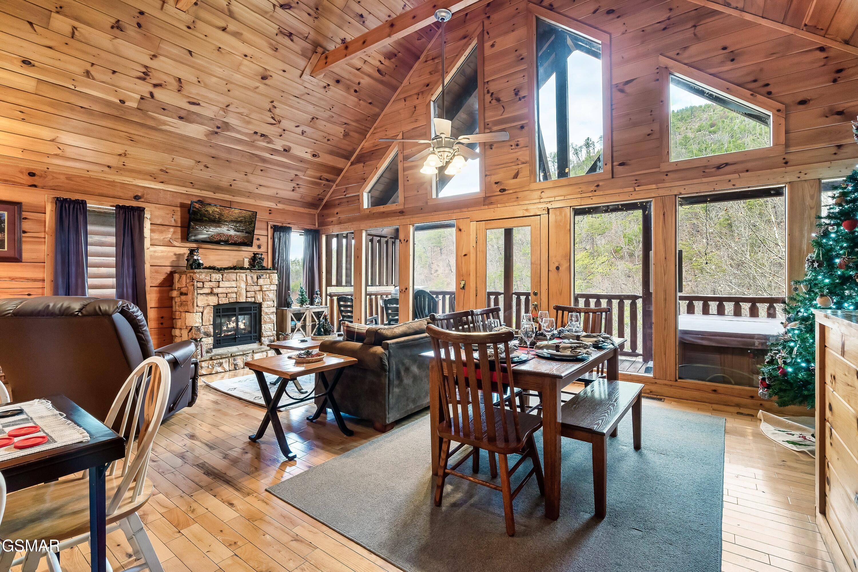 830 Black Bear Cub Way Sevierville TN 37862