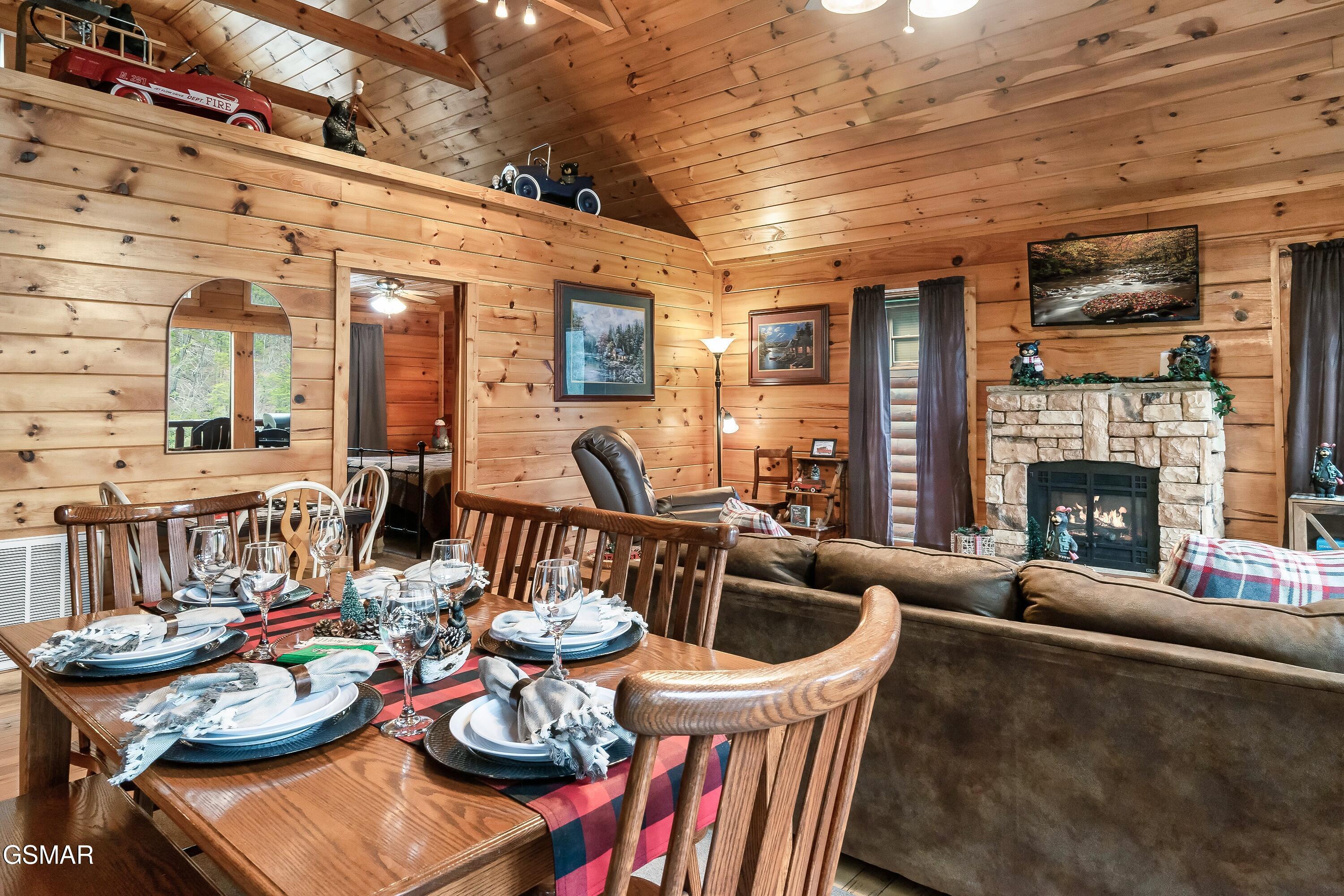 830 Black Bear Cub Way Sevierville TN 37862