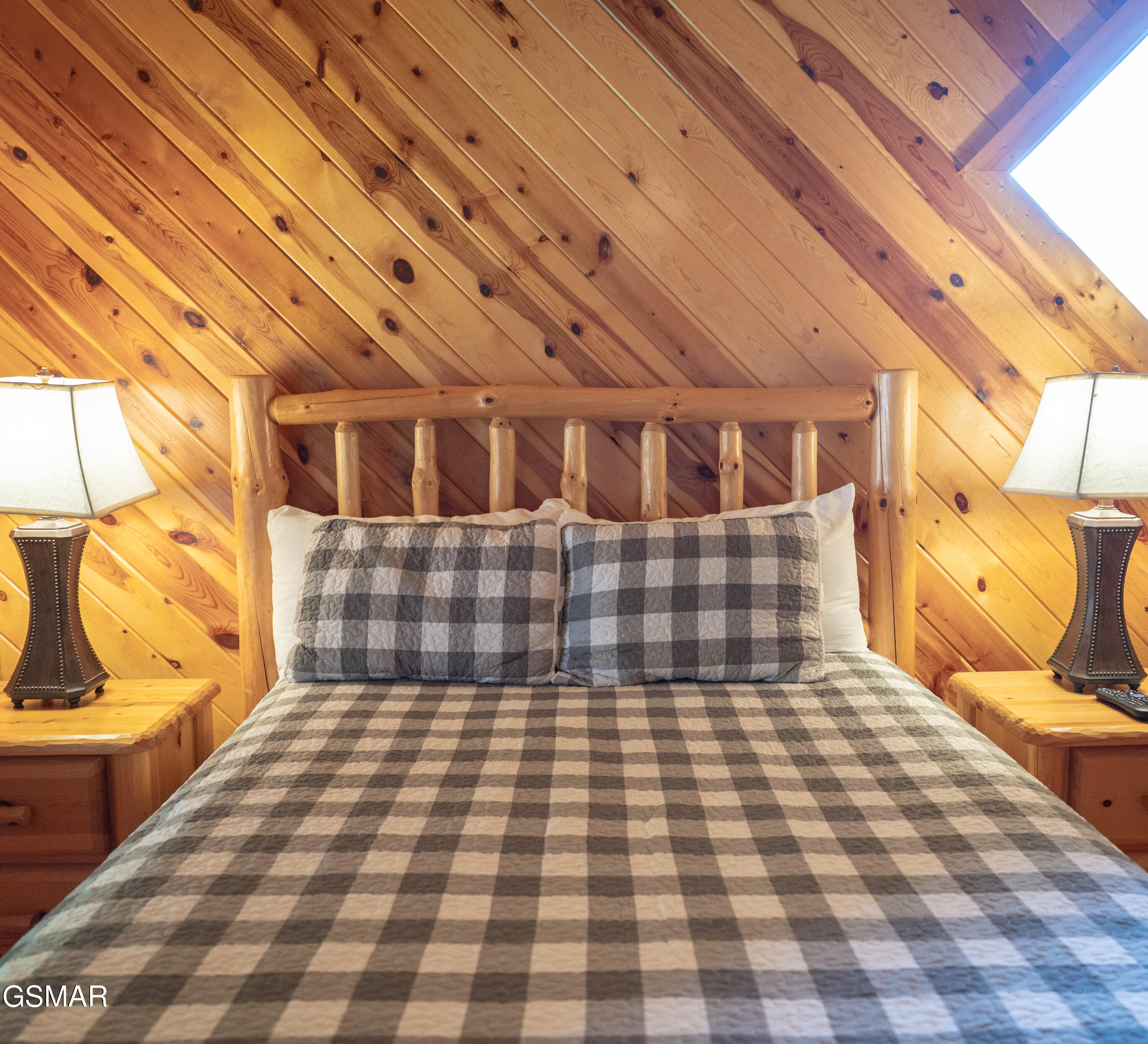 216 Forrest Loop Way Gatlinburg TN 37738