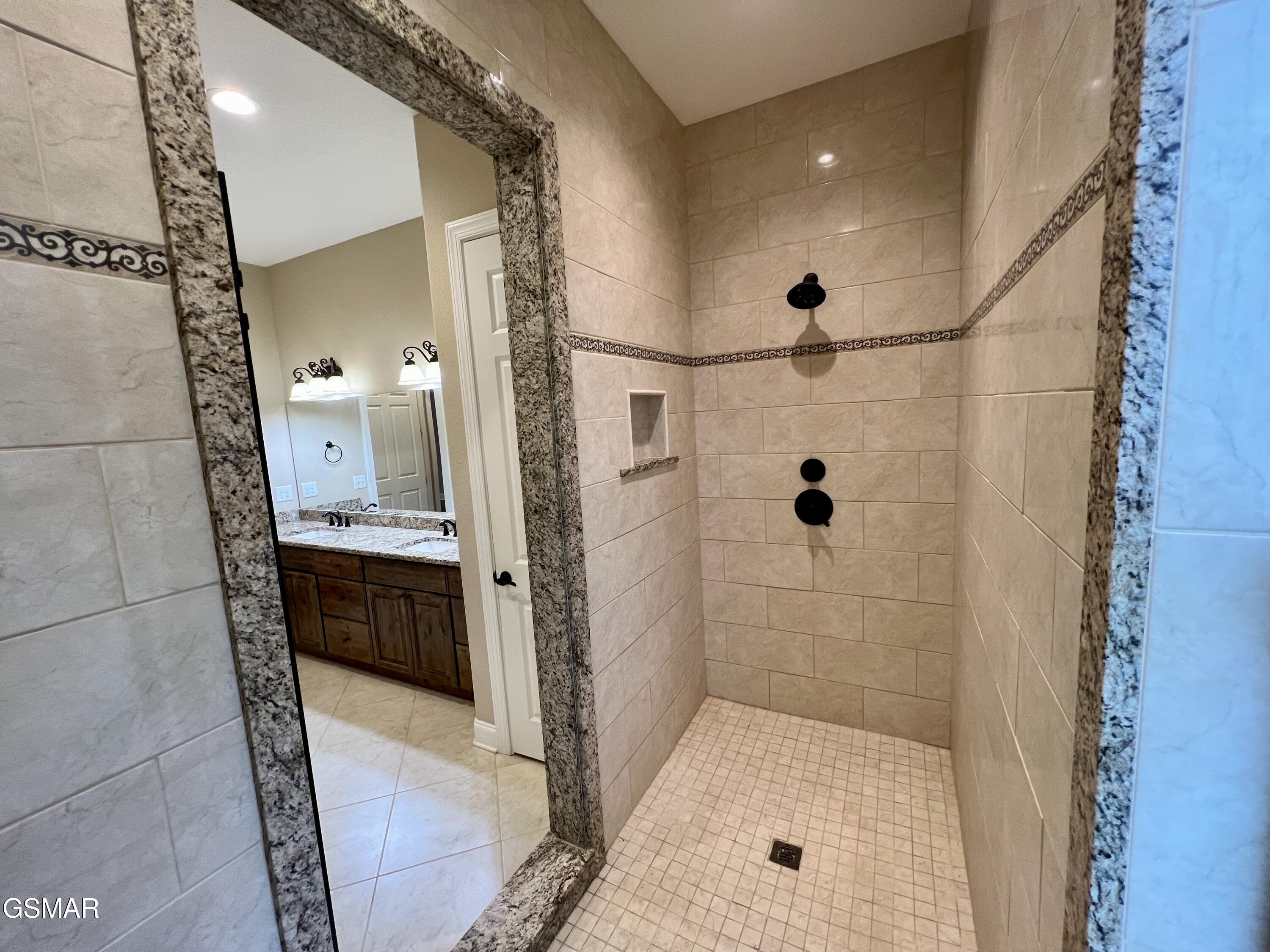 2005 River Mist Circle New Market TN 37820