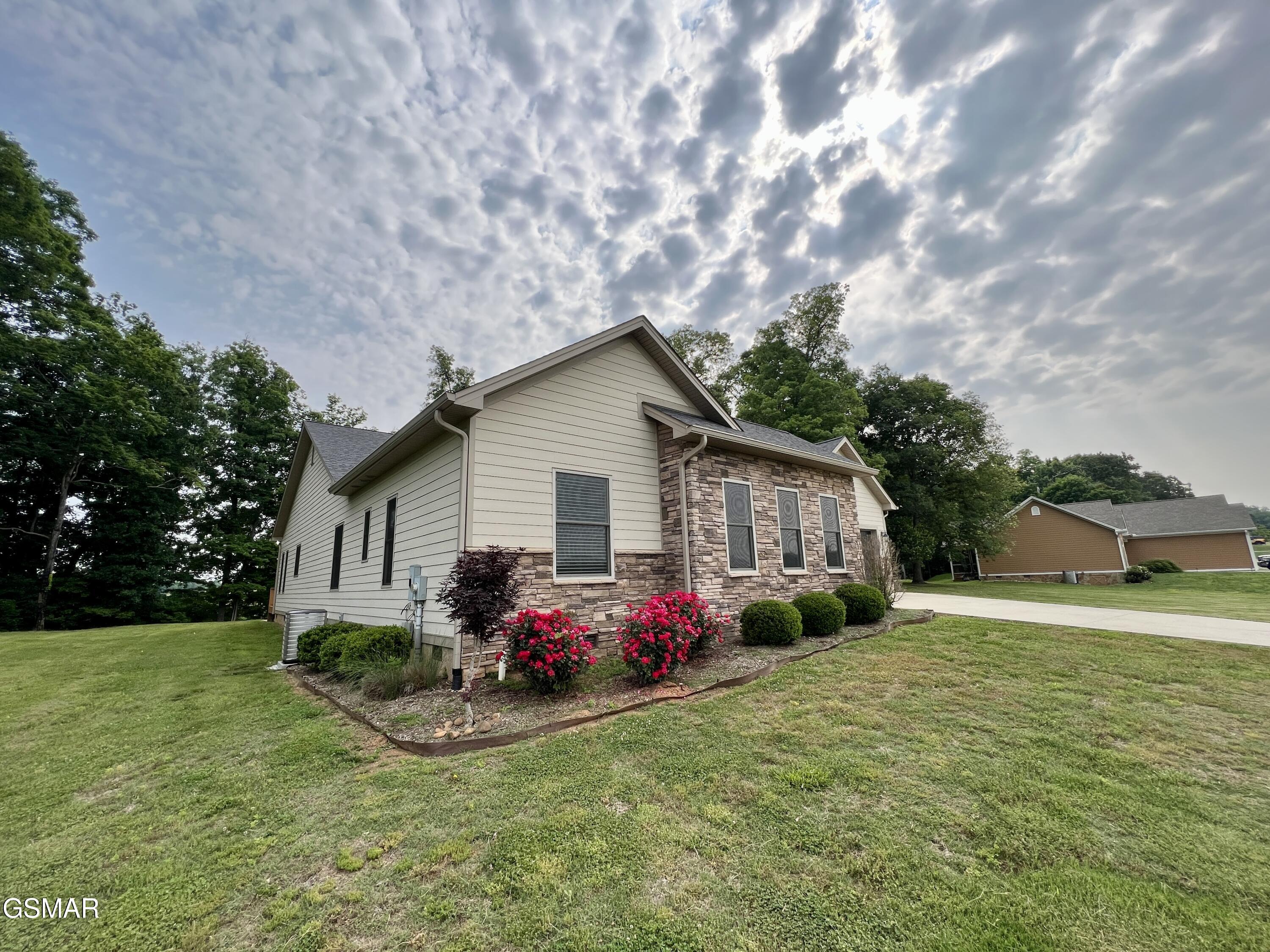 2005 River Mist Circle New Market TN 37820