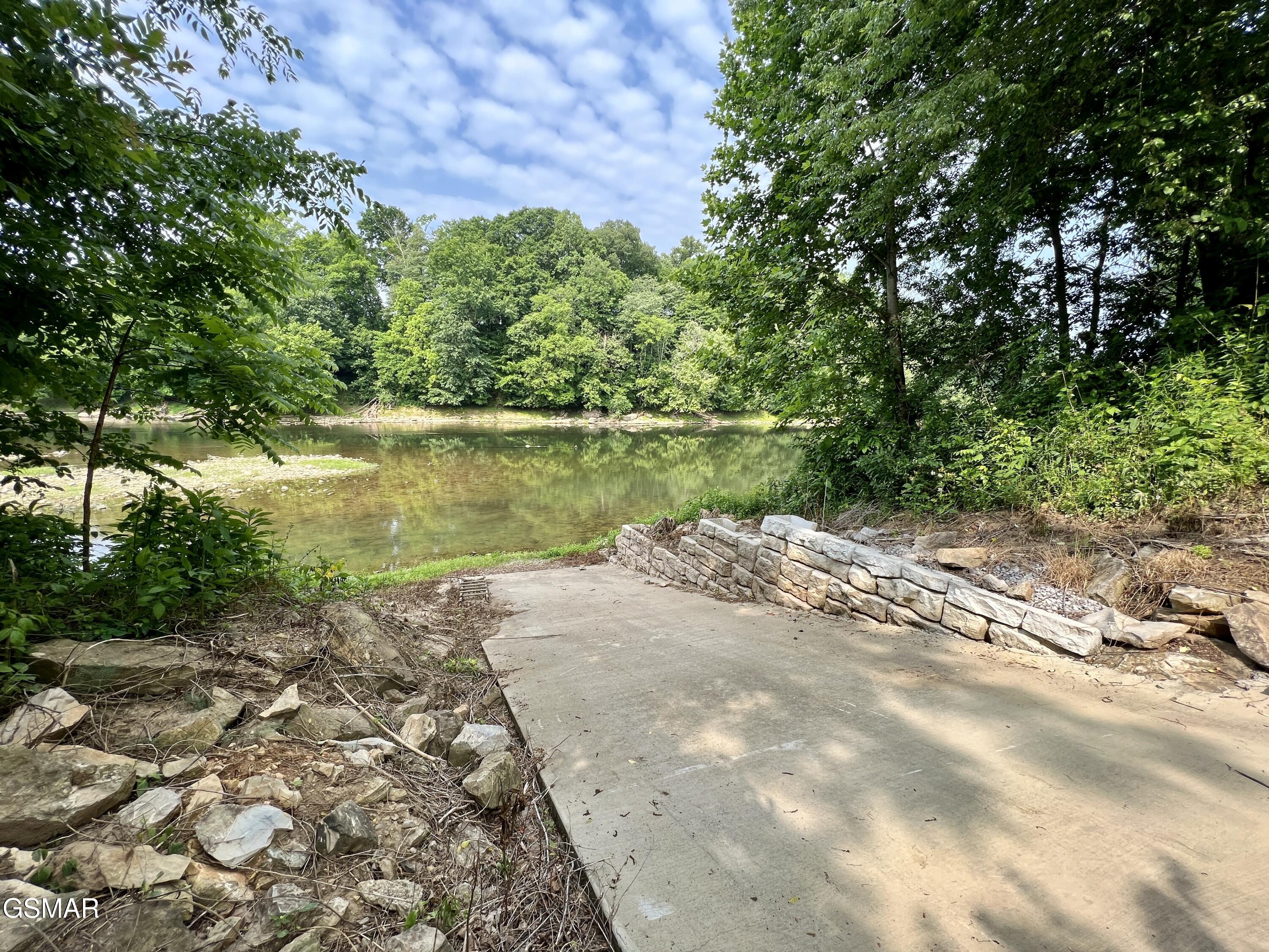 2005 River Mist Circle New Market TN 37820