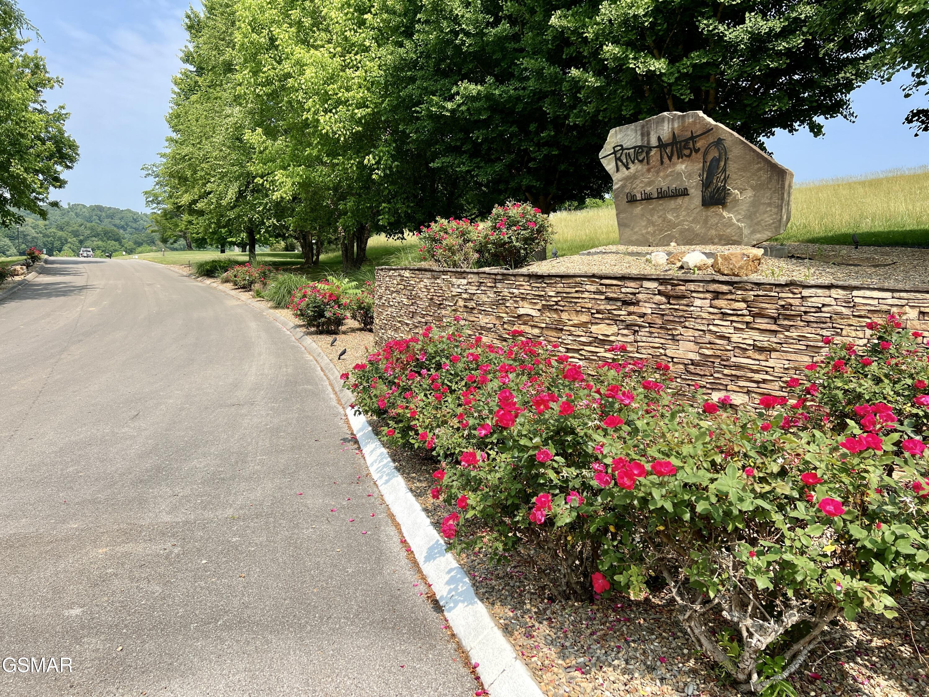 2005 River Mist Circle New Market TN 37820