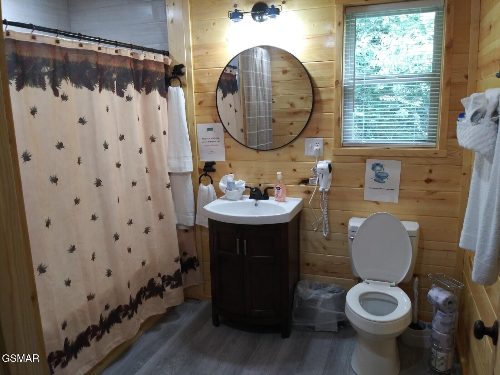 6018 Larkmoor Road Cosby TN 37722