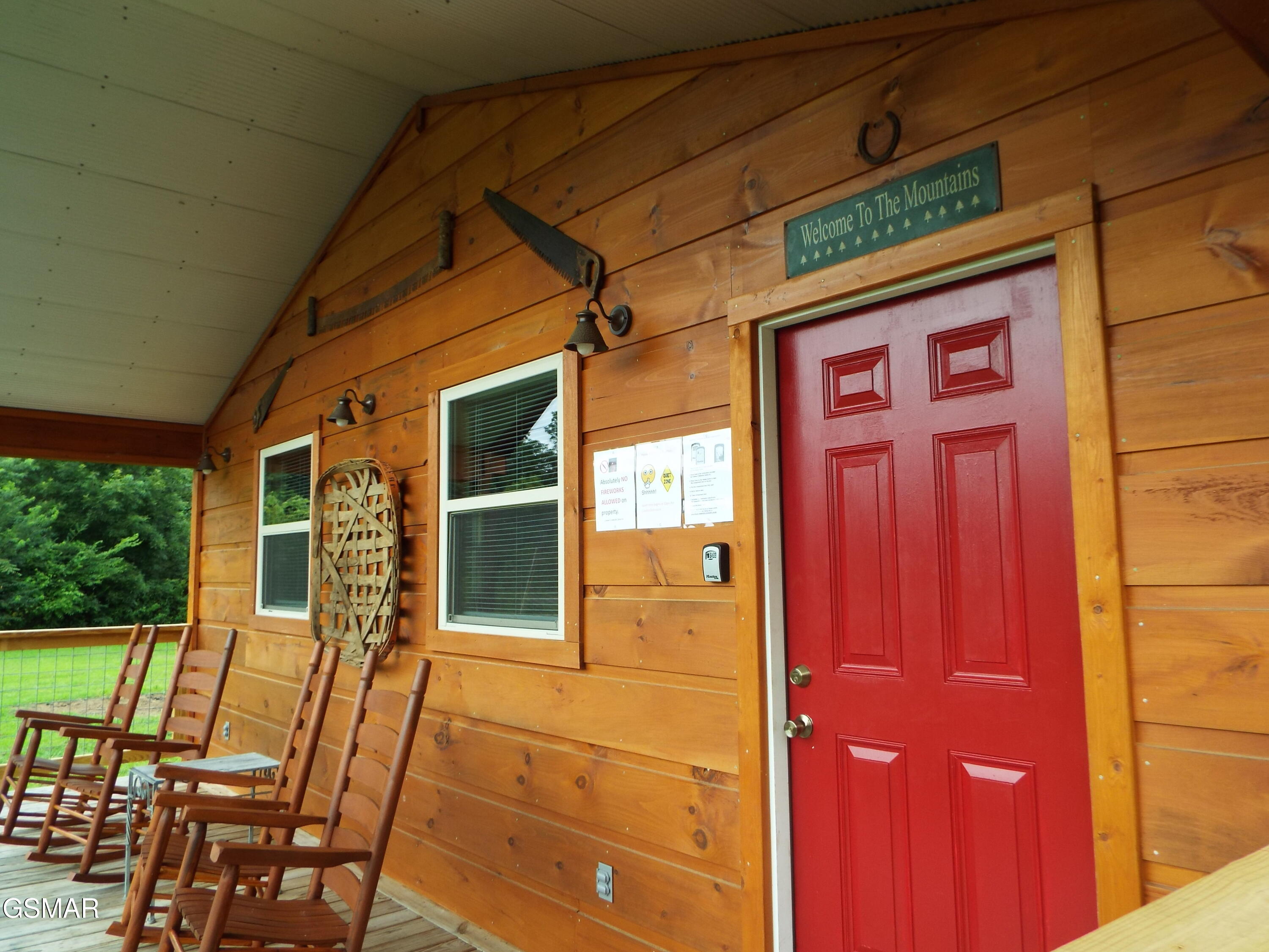 6018 Larkmoor Road Cosby TN 37722