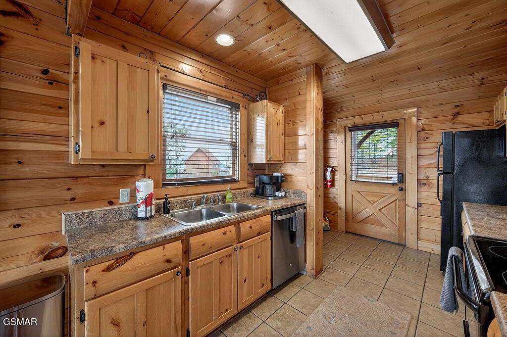 1553 Majestic Mountain Drive Sevierville TN 37876