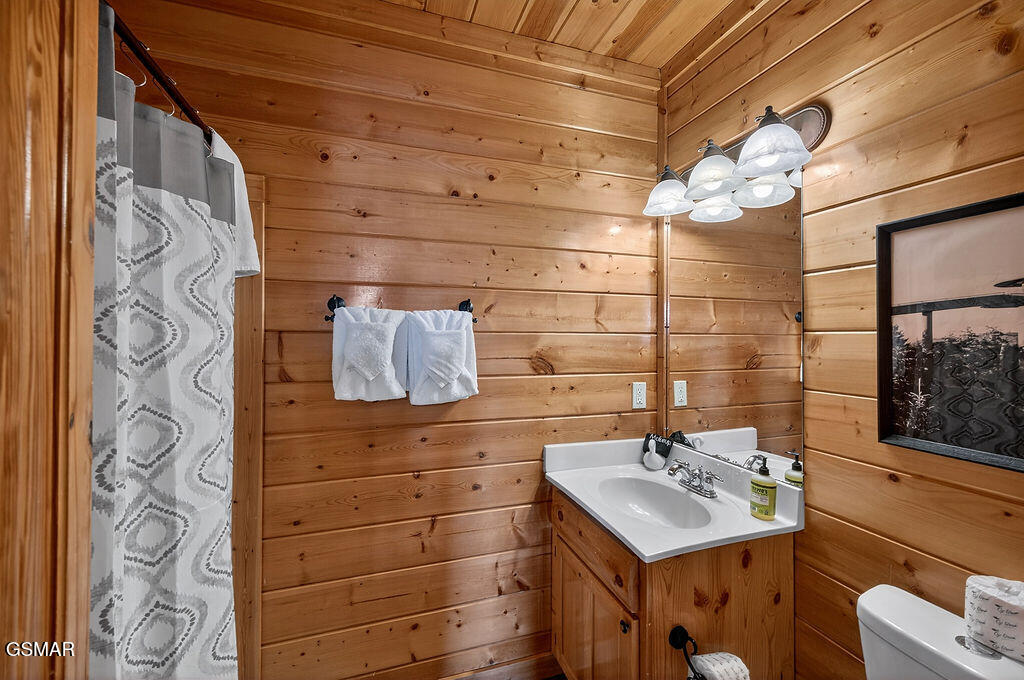 1553 Majestic Mountain Drive Sevierville TN 37876