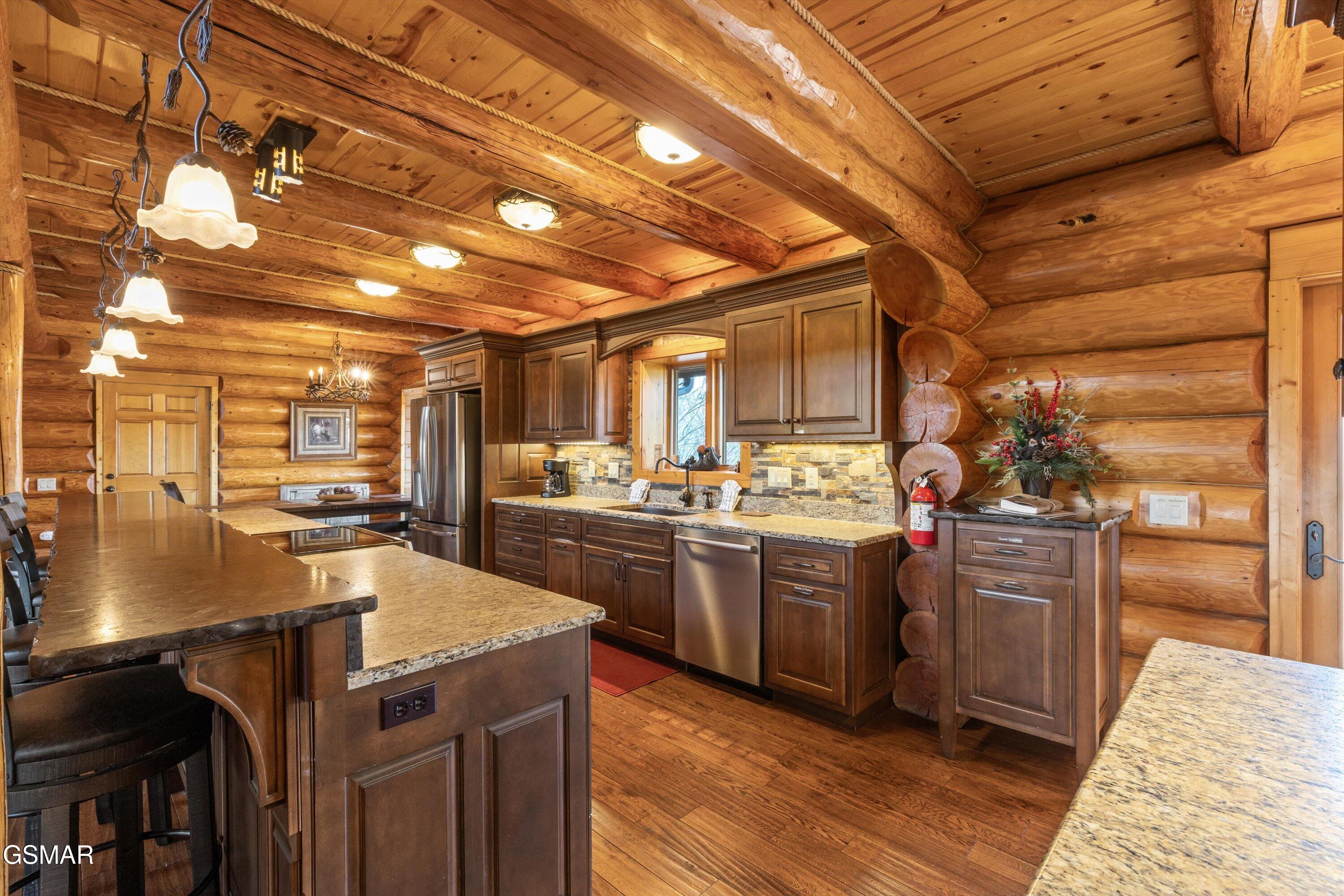 2436 Smoky Vista Way Sevierville TN 37862
