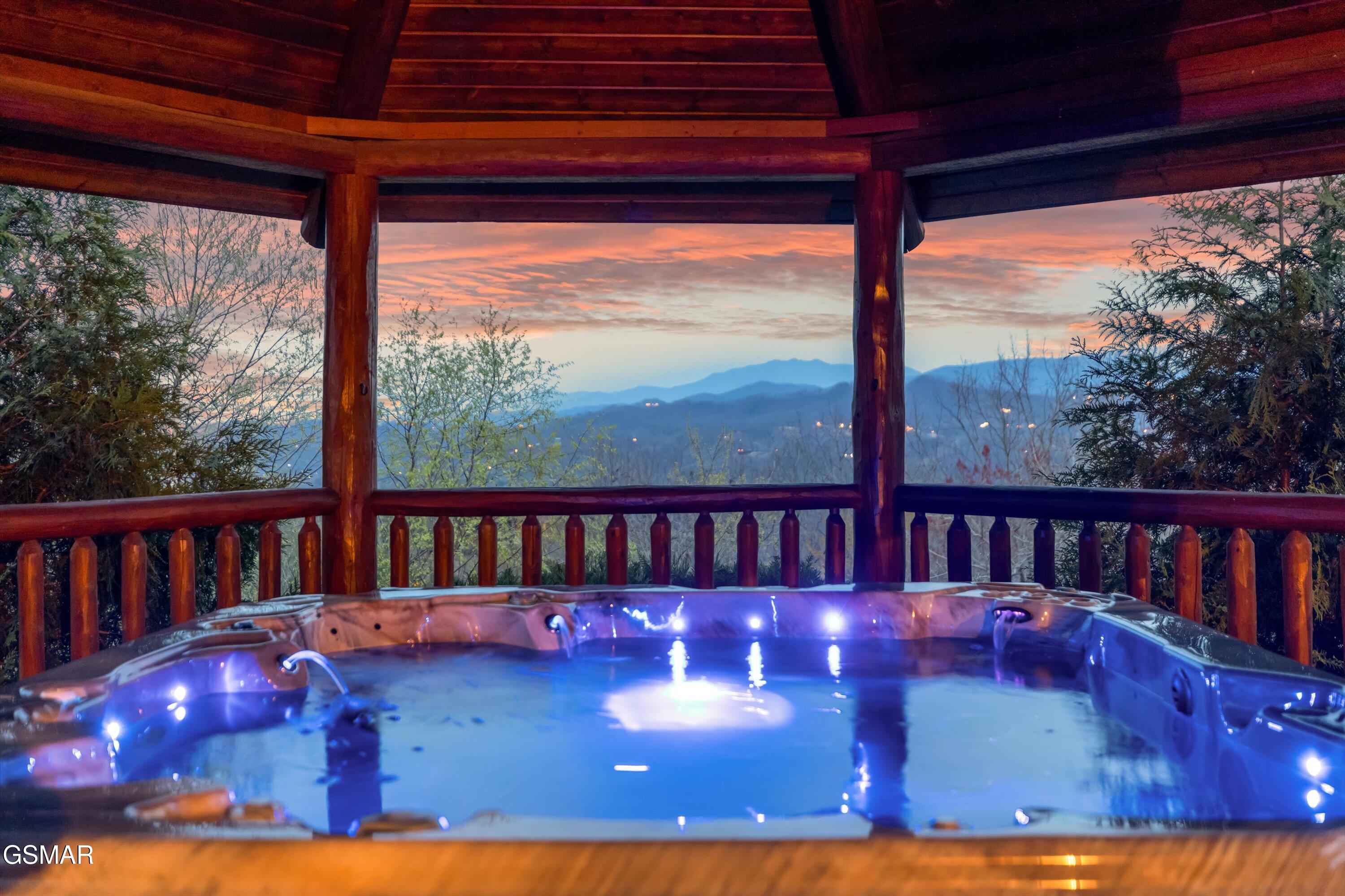 2436 Smoky Vista Way Sevierville TN 37862