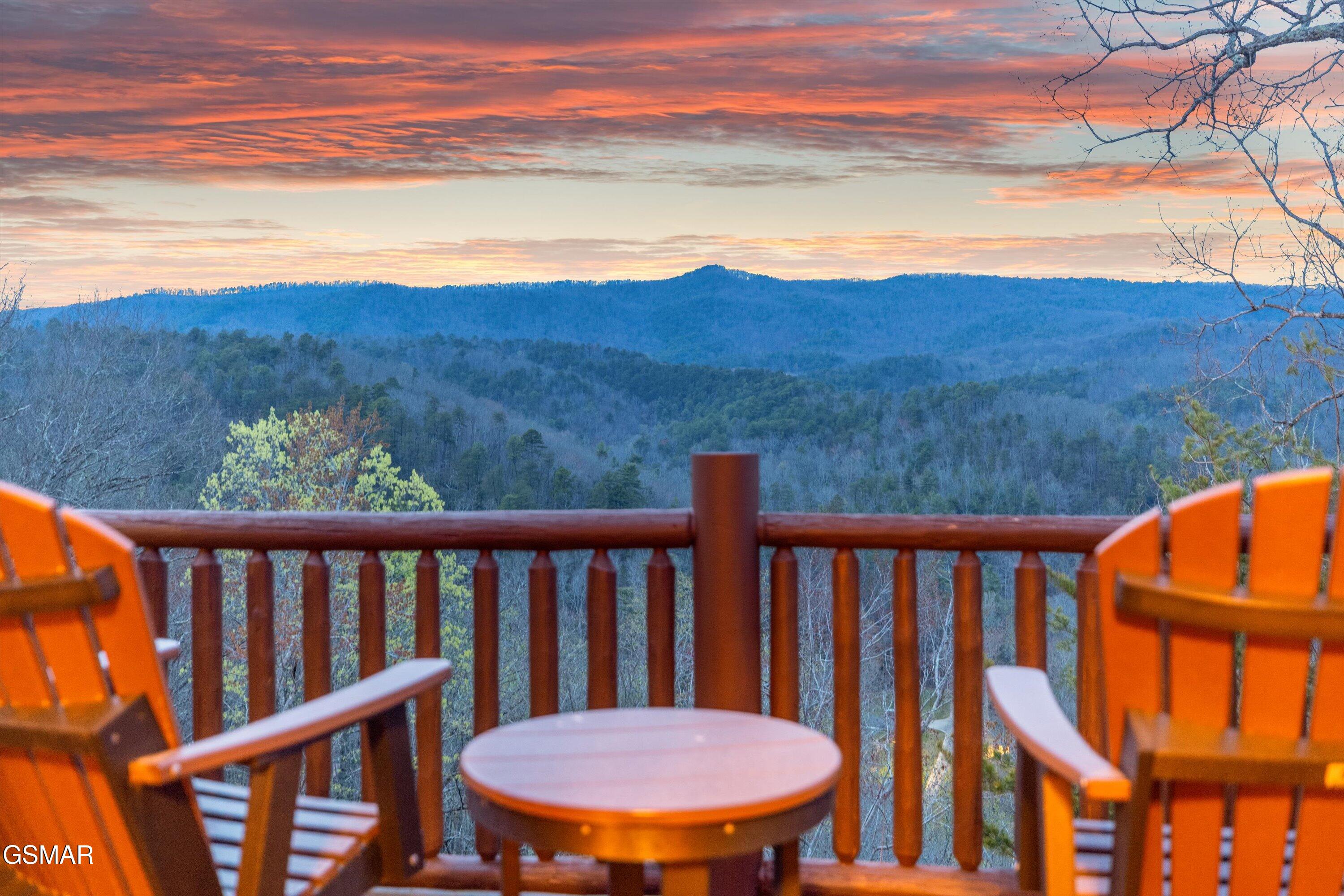 2436 Smoky Vista Way Sevierville TN 37862