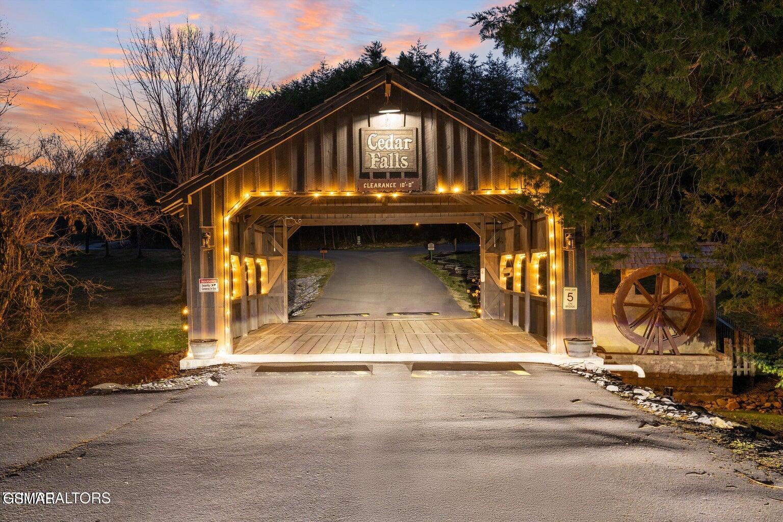 2436 Smoky Vista Way Sevierville TN 37862