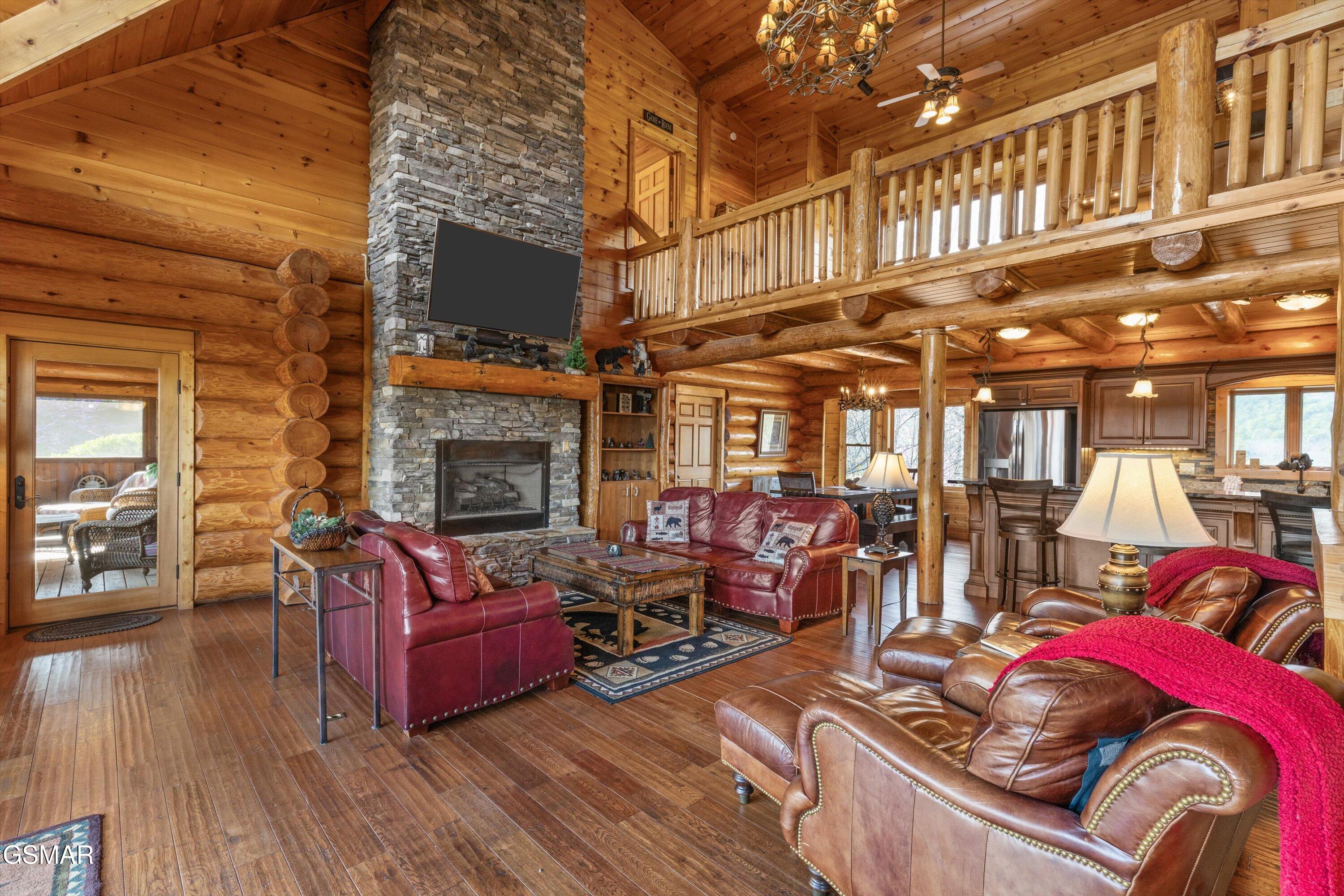 2436 Smoky Vista Way Sevierville TN 37862