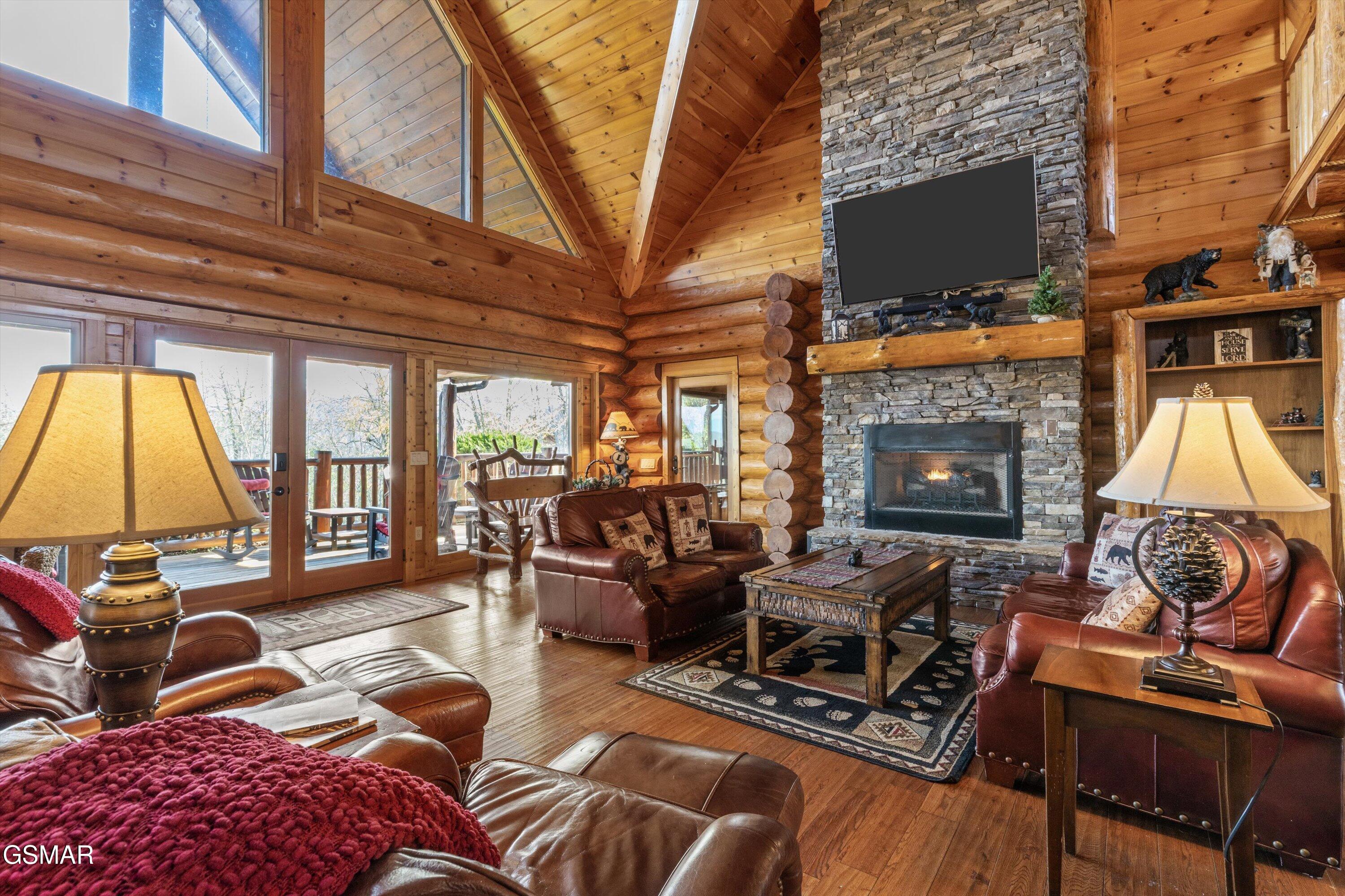 2436 Smoky Vista Way Sevierville TN 37862