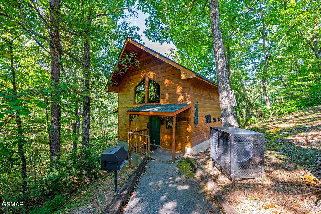 852 Maple Hill Way Gatlinburg TN 37738