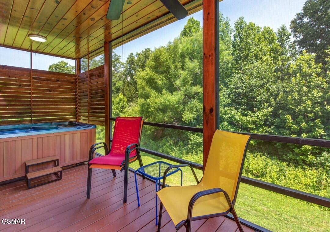 156 White Oak Resort Way Gatlinburg TN 37738