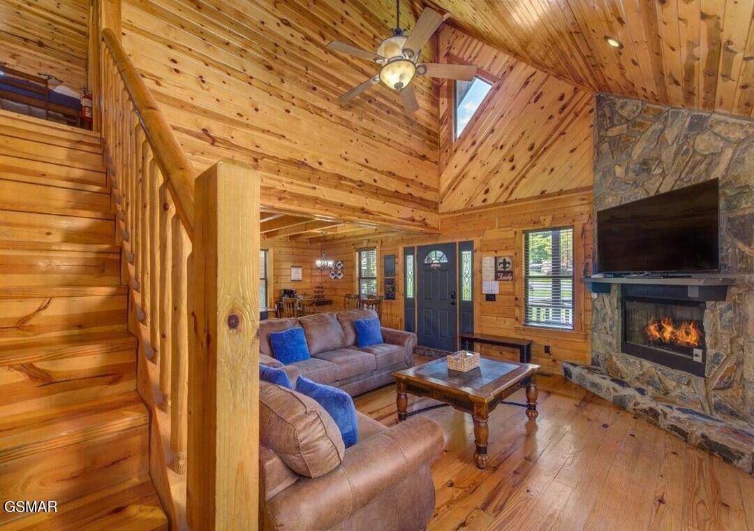 156 White Oak Resort Way Gatlinburg TN 37738