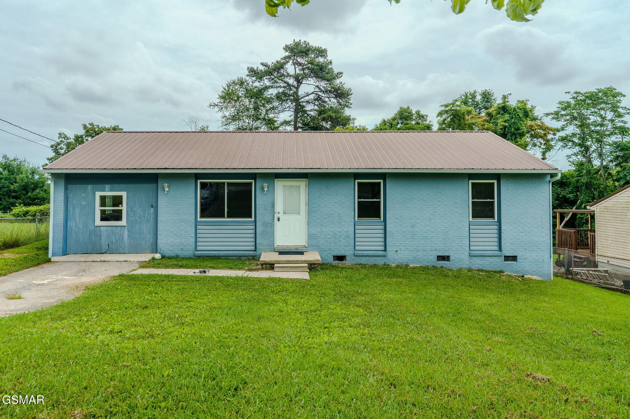 910 Lloyd Street Morristown TN 37814