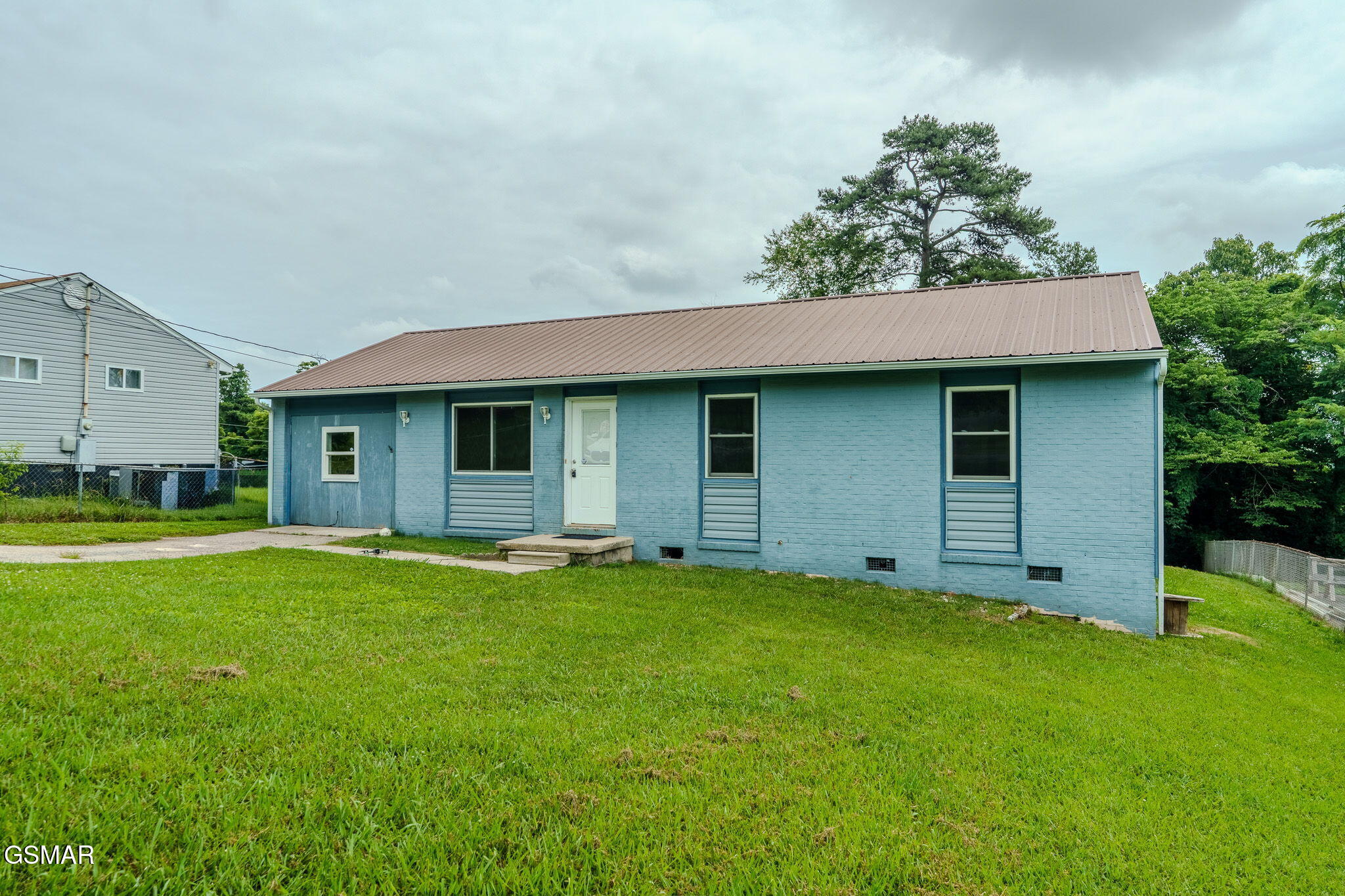 910 Lloyd Street Morristown TN 37814