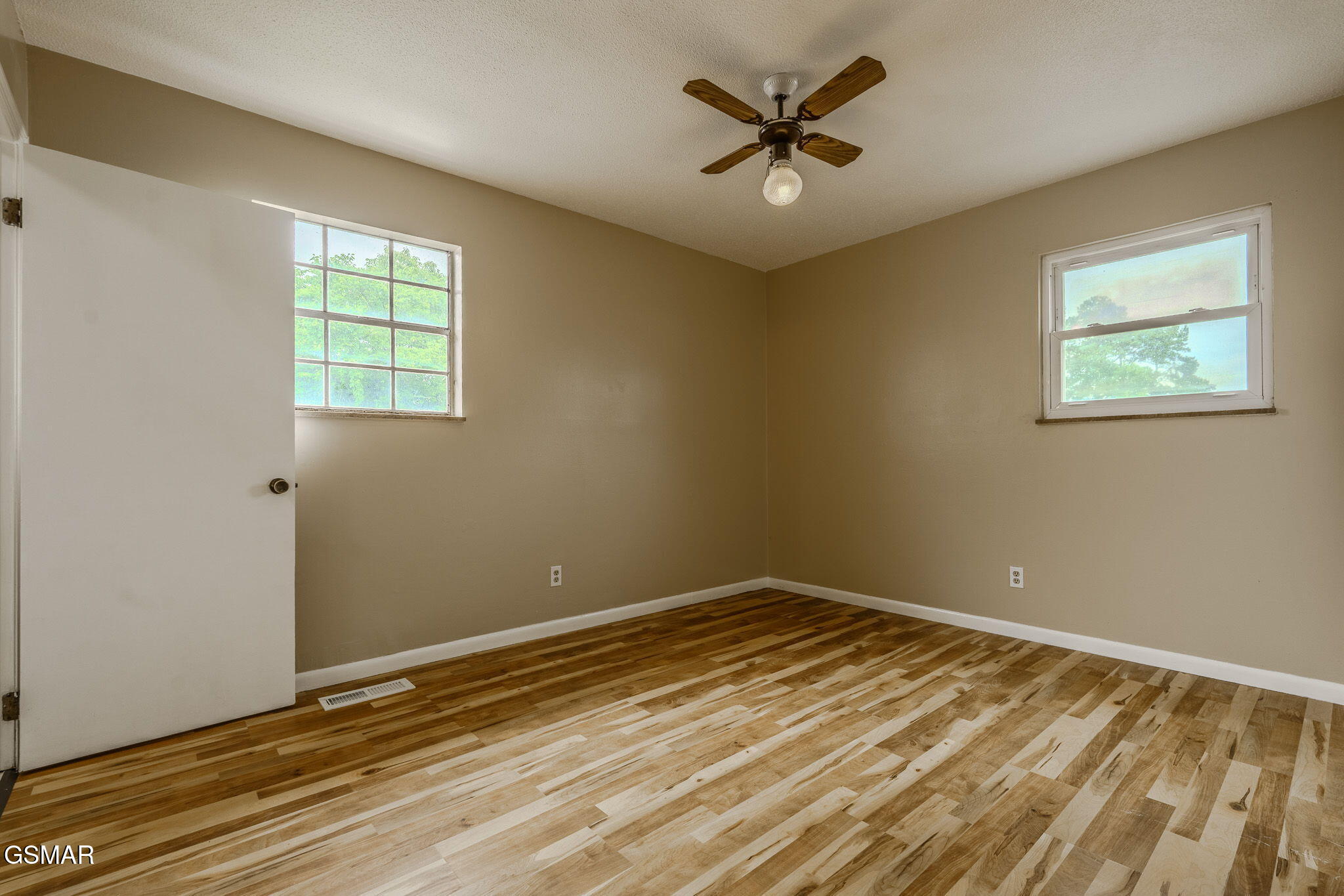 910 Lloyd Street Morristown TN 37814