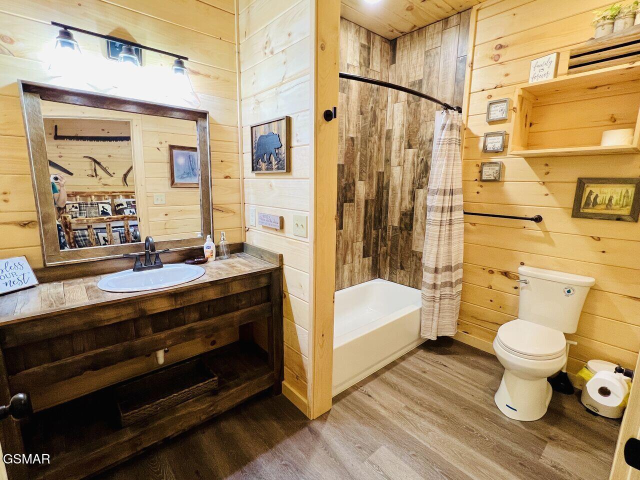 3550 Mountain Tyme Way Sevierville TN 37862