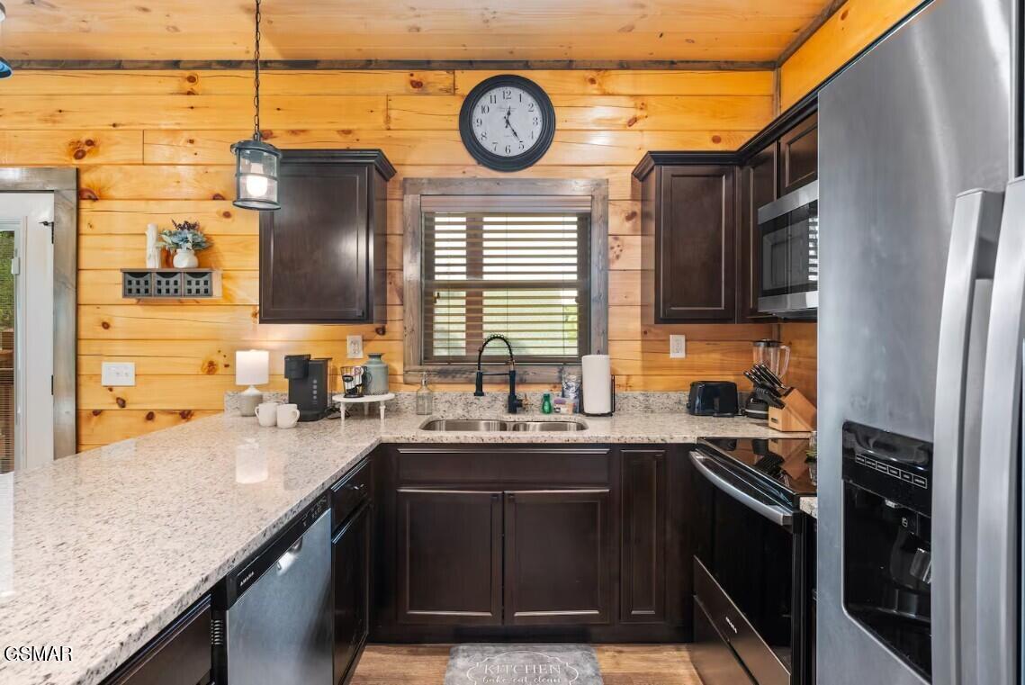 1654 Eagle Springs Road Sevierville TN 37876