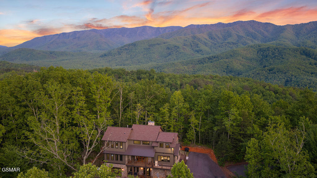 564 Thissa Way Gatlinburg TN 37738