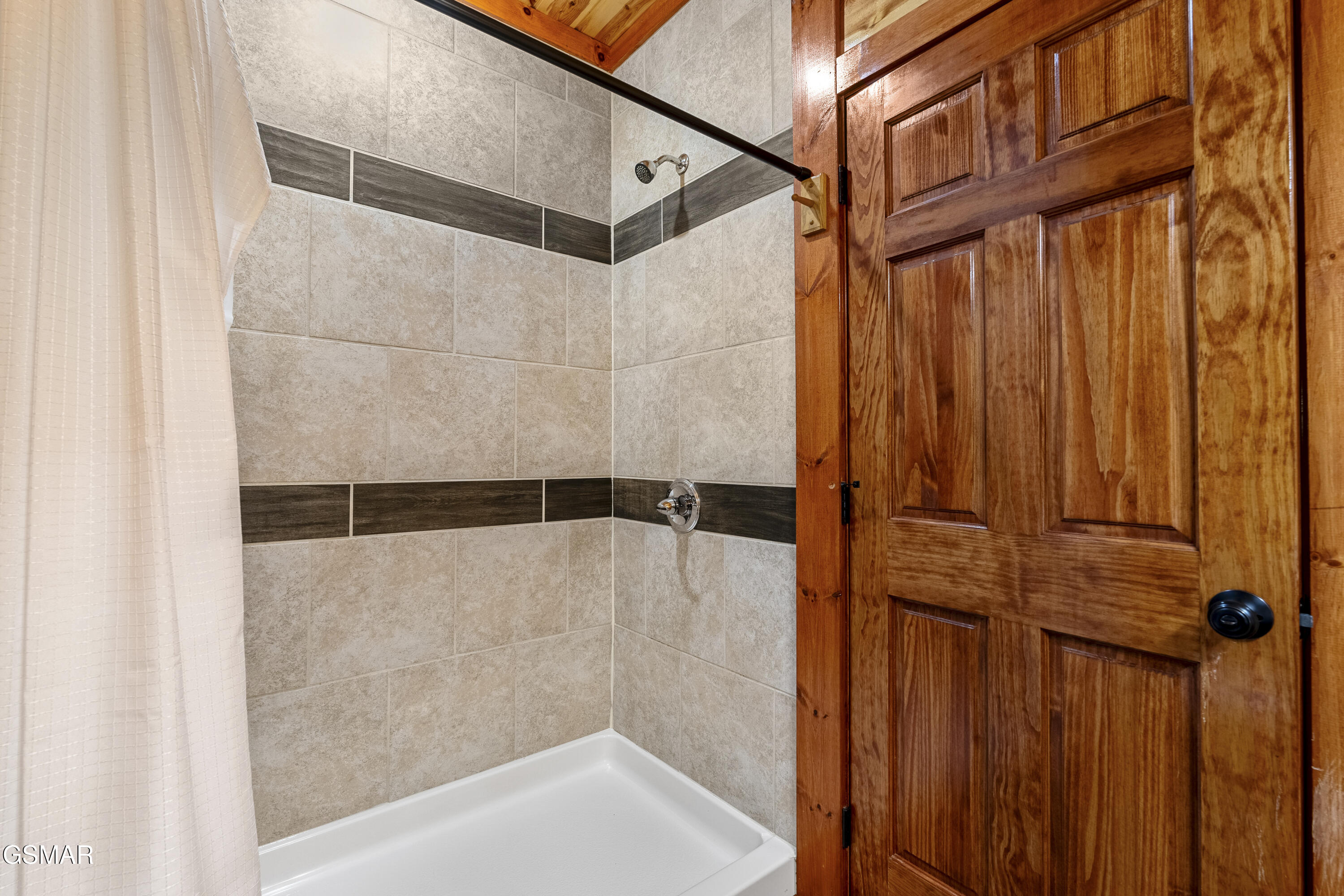 1628 Barn Door Lane Sevierville TN 37862