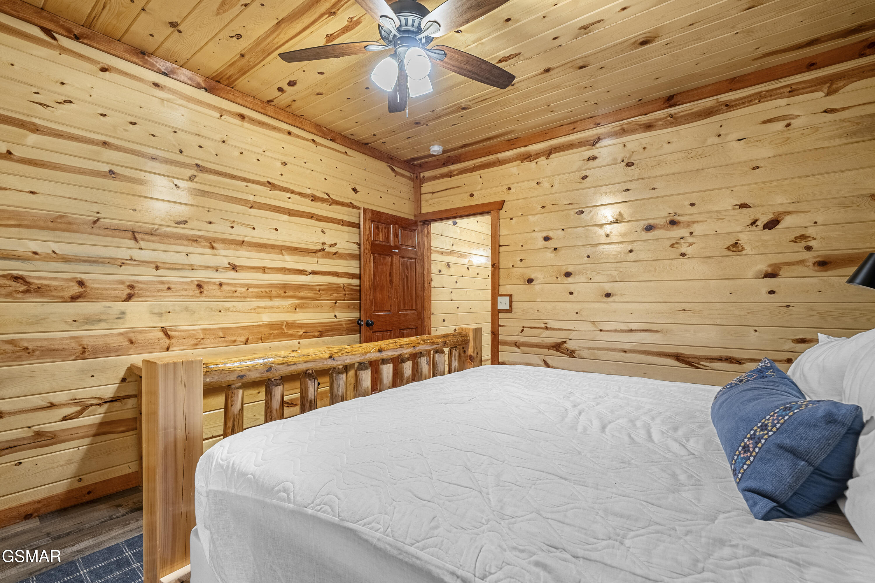 1628 Barn Door Lane Sevierville TN 37862