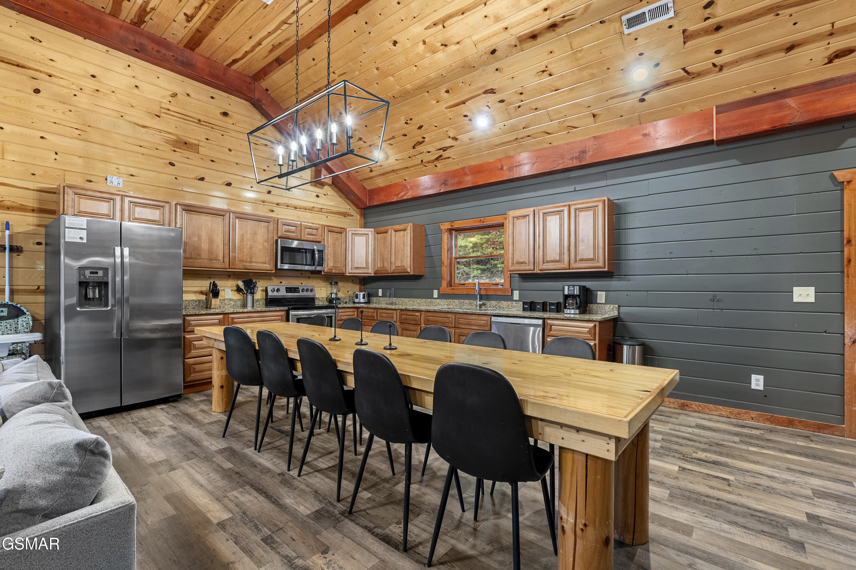 1628 Barn Door Lane Sevierville TN 37862