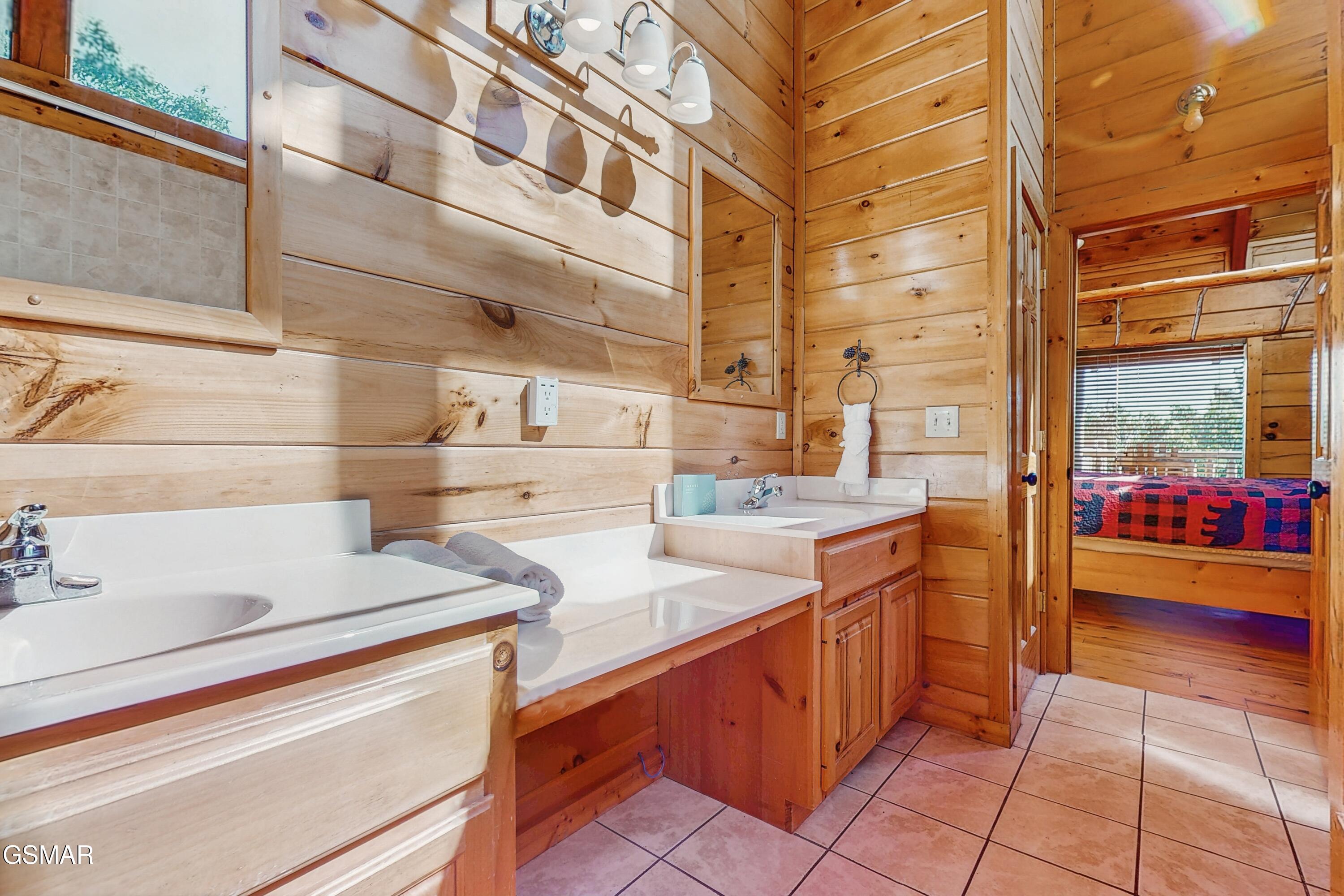 3221 Engle Town Road Sevierville TN 37862