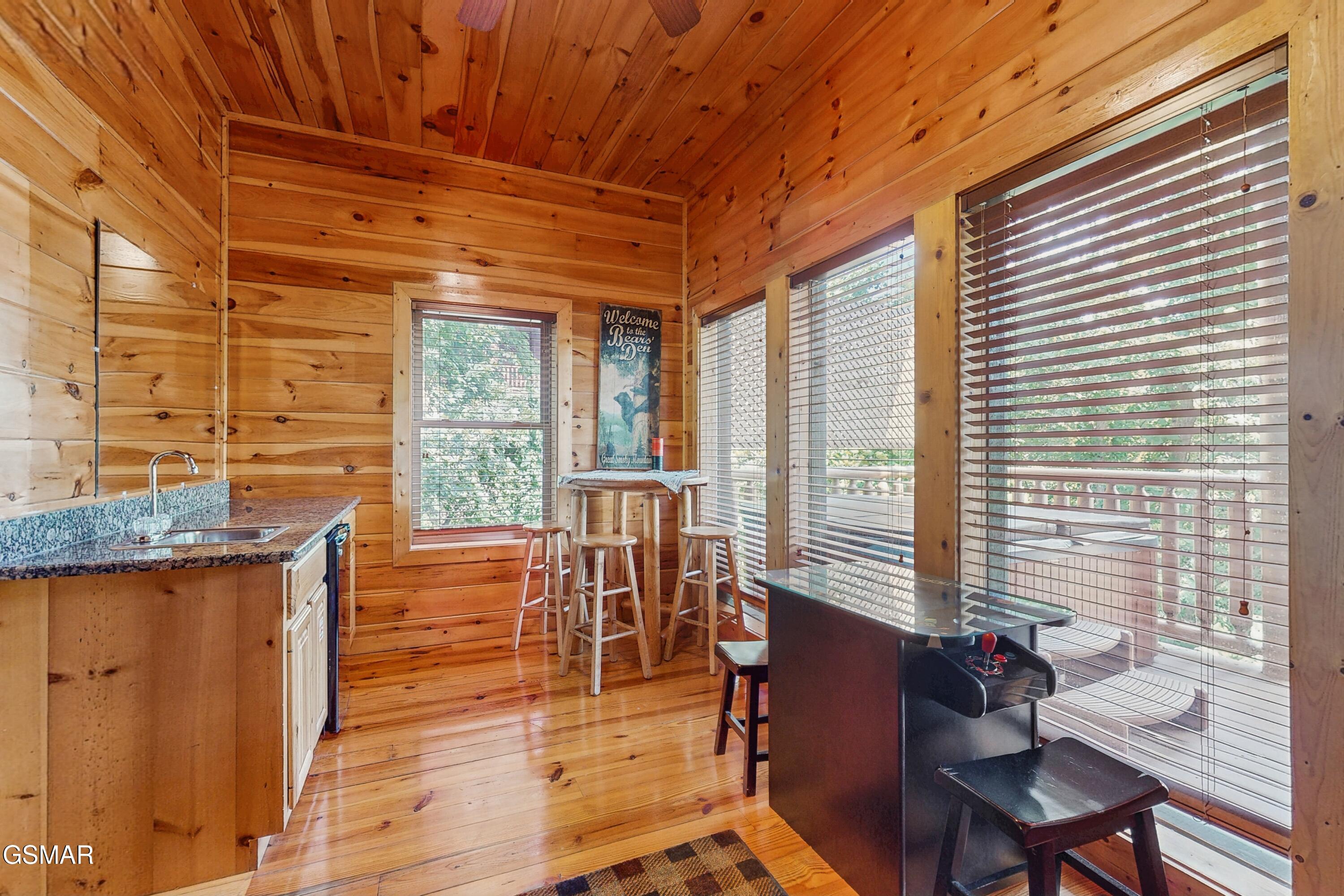 3221 Engle Town Road Sevierville TN 37862