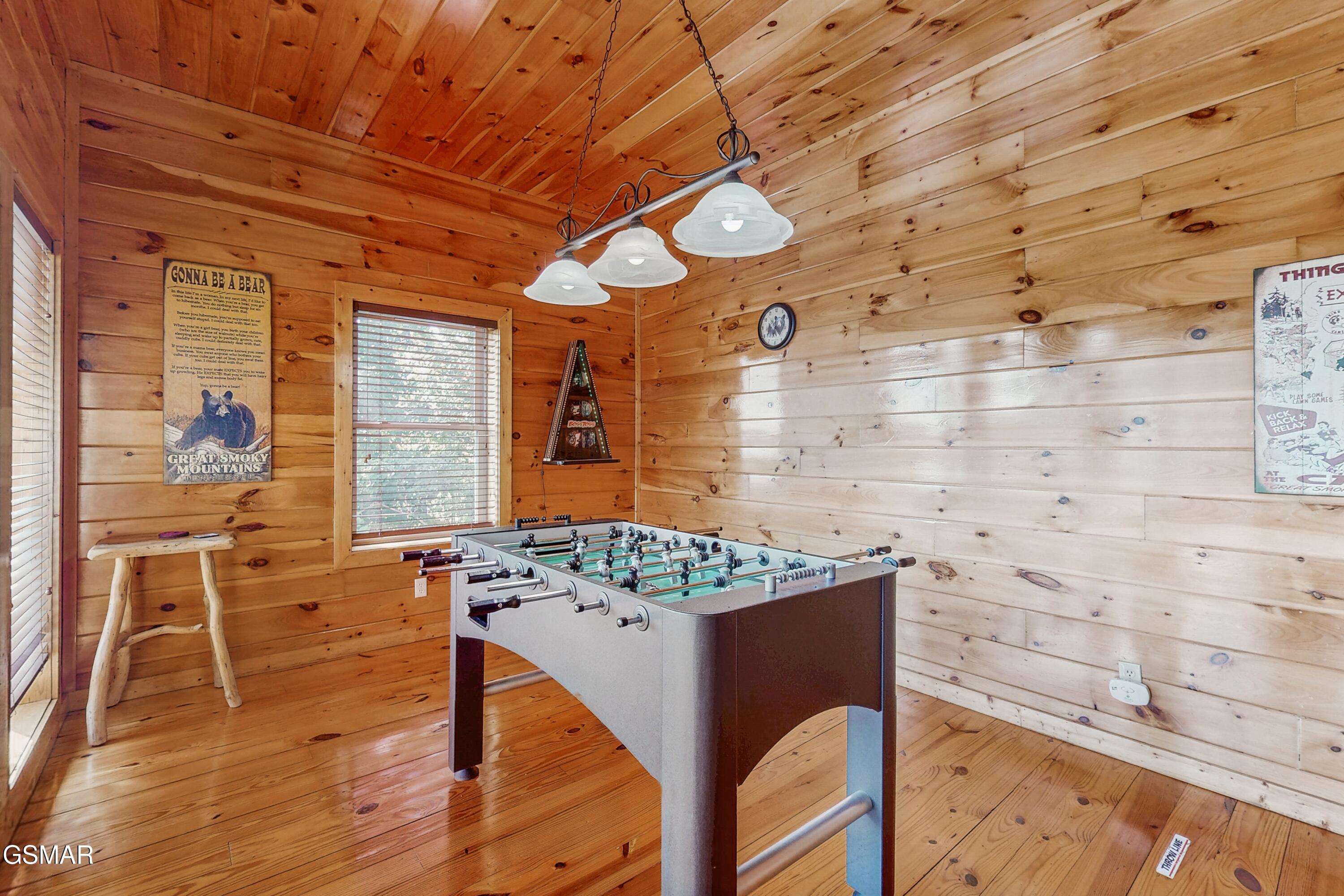 3221 Engle Town Road Sevierville TN 37862