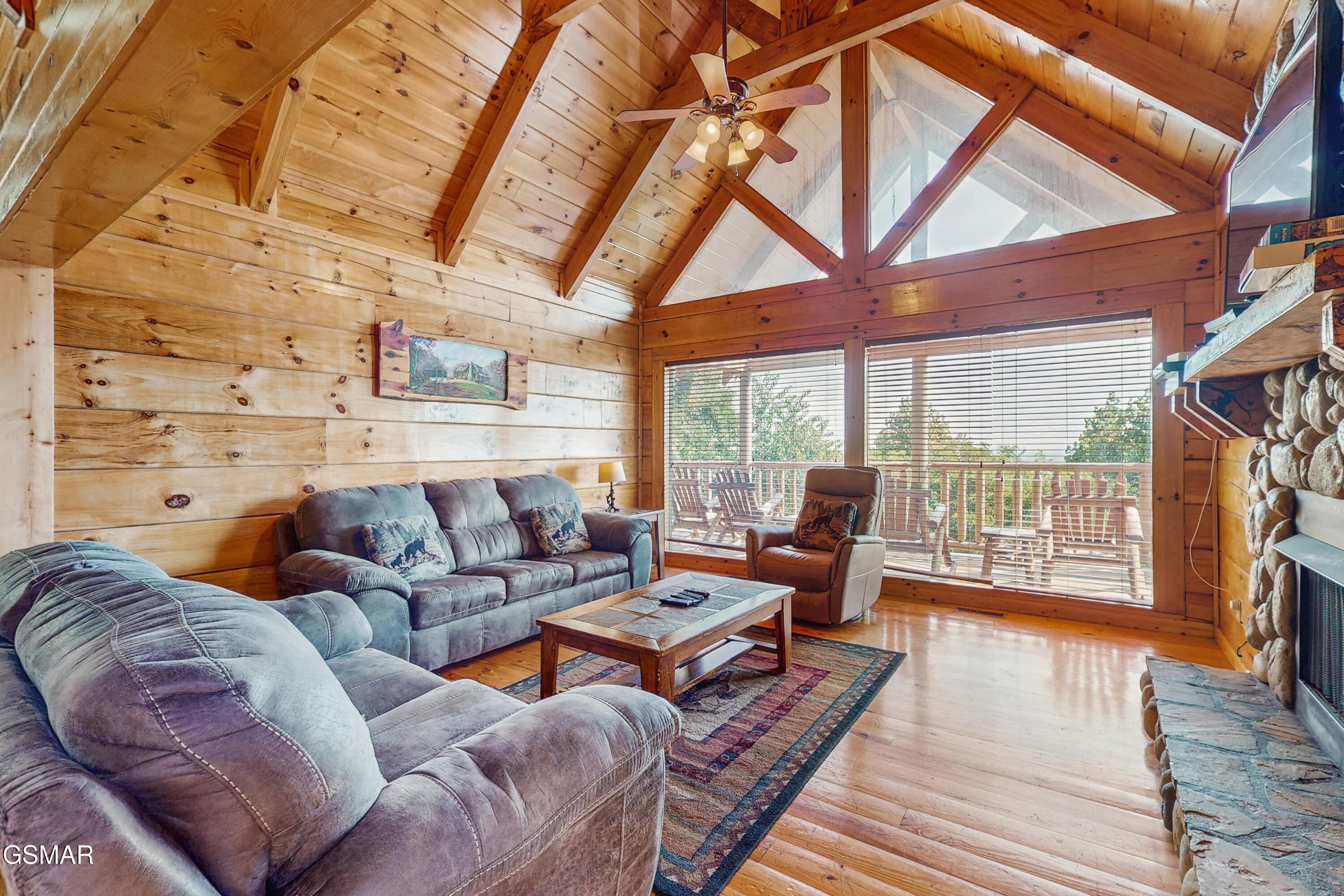 3221 Engle Town Road Sevierville TN 37862